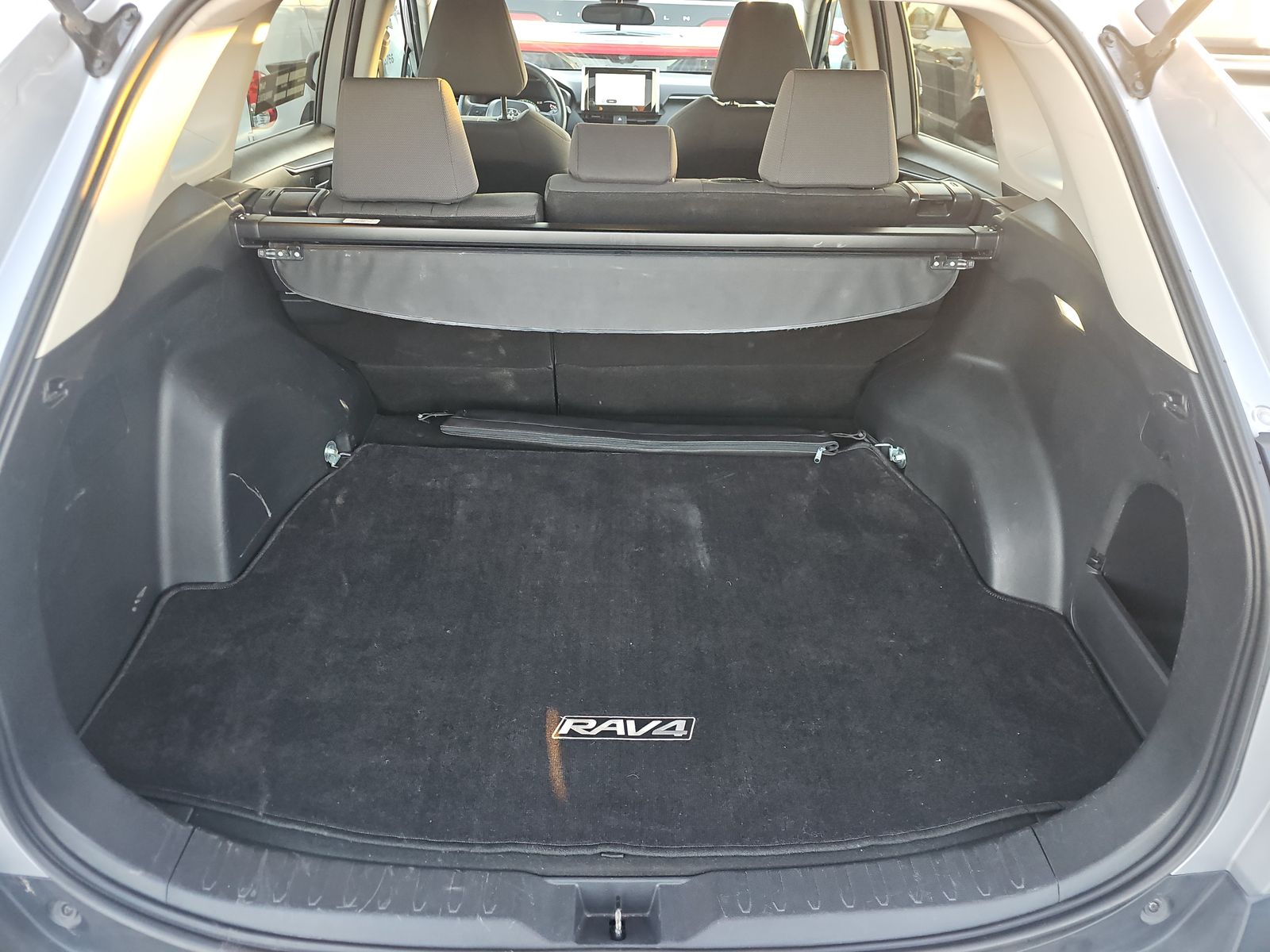 2024 Toyota RAV4 XLE AWD