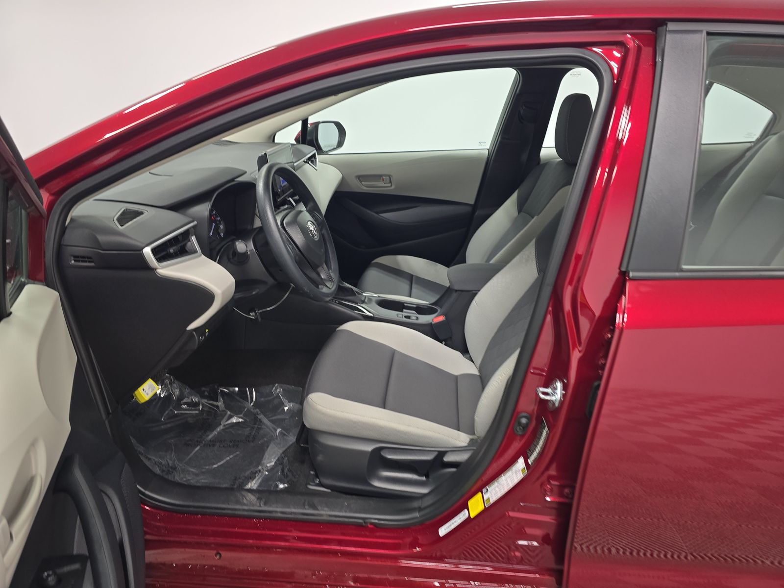 2025 Toyota Corolla LE FWD