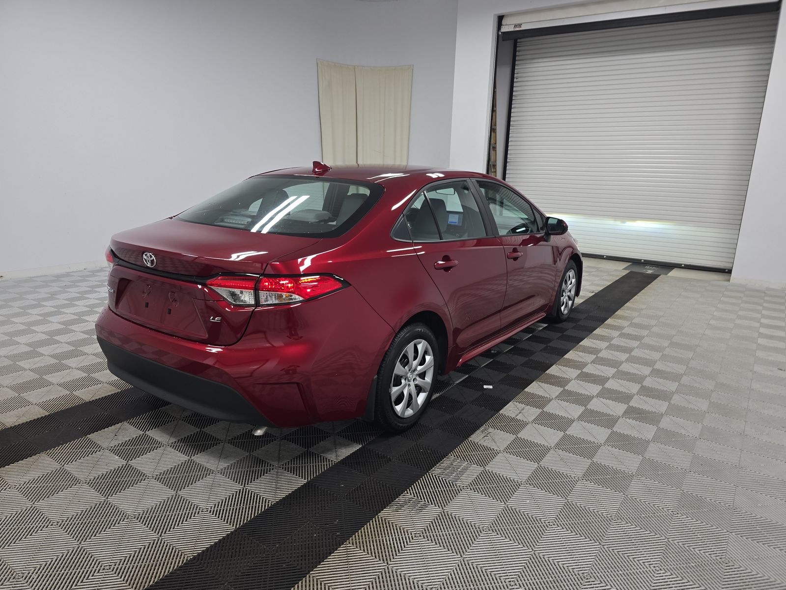 2025 Toyota Corolla LE FWD