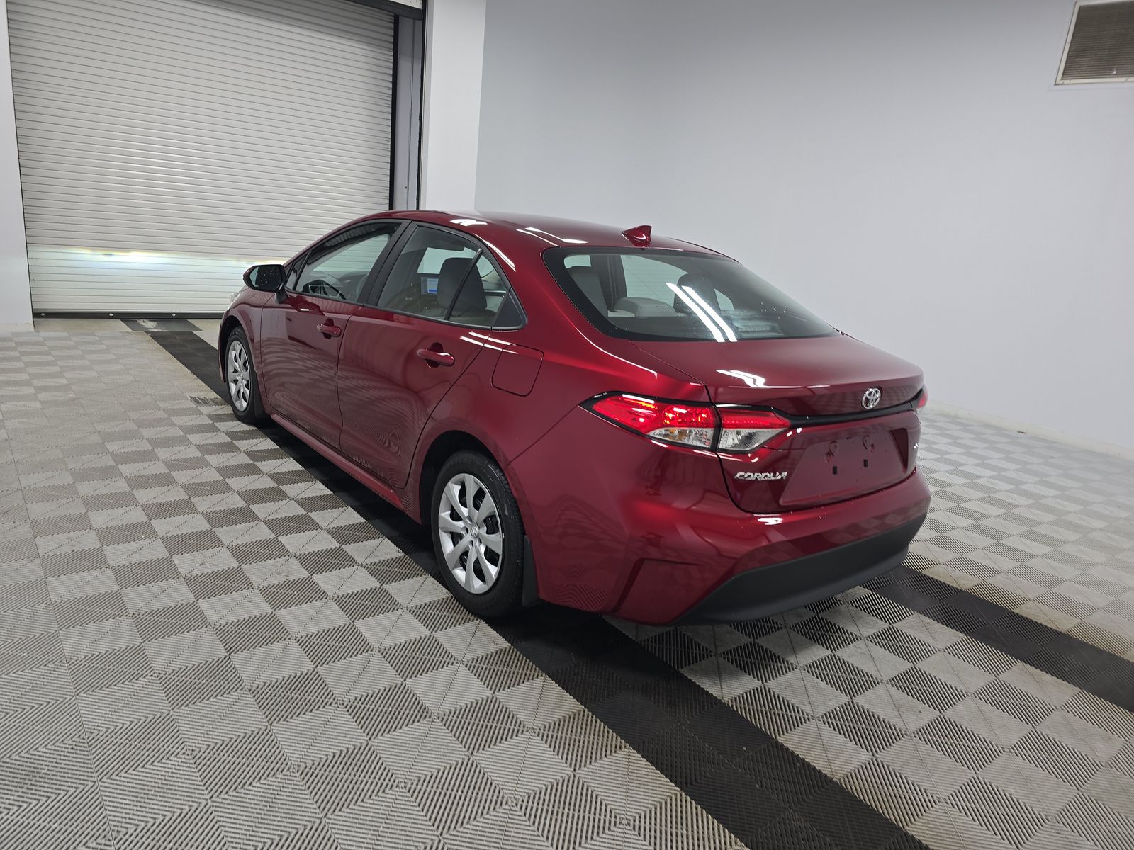 2025 Toyota Corolla LE FWD