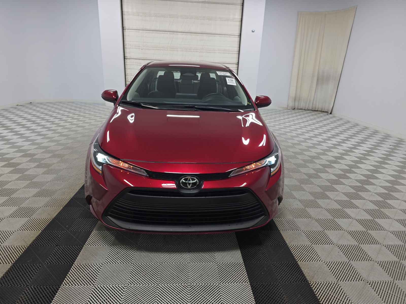 2025 Toyota Corolla LE FWD