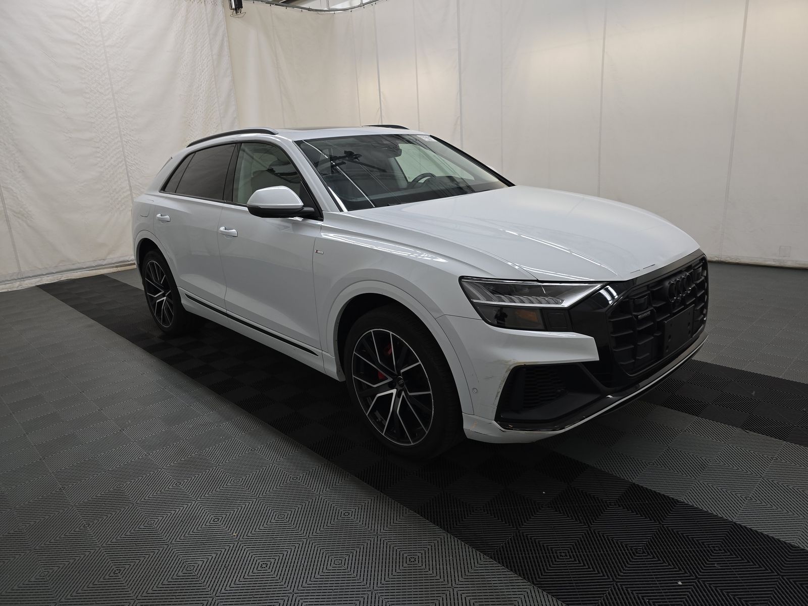 2023 Audi Q8 Premium Plus AWD
