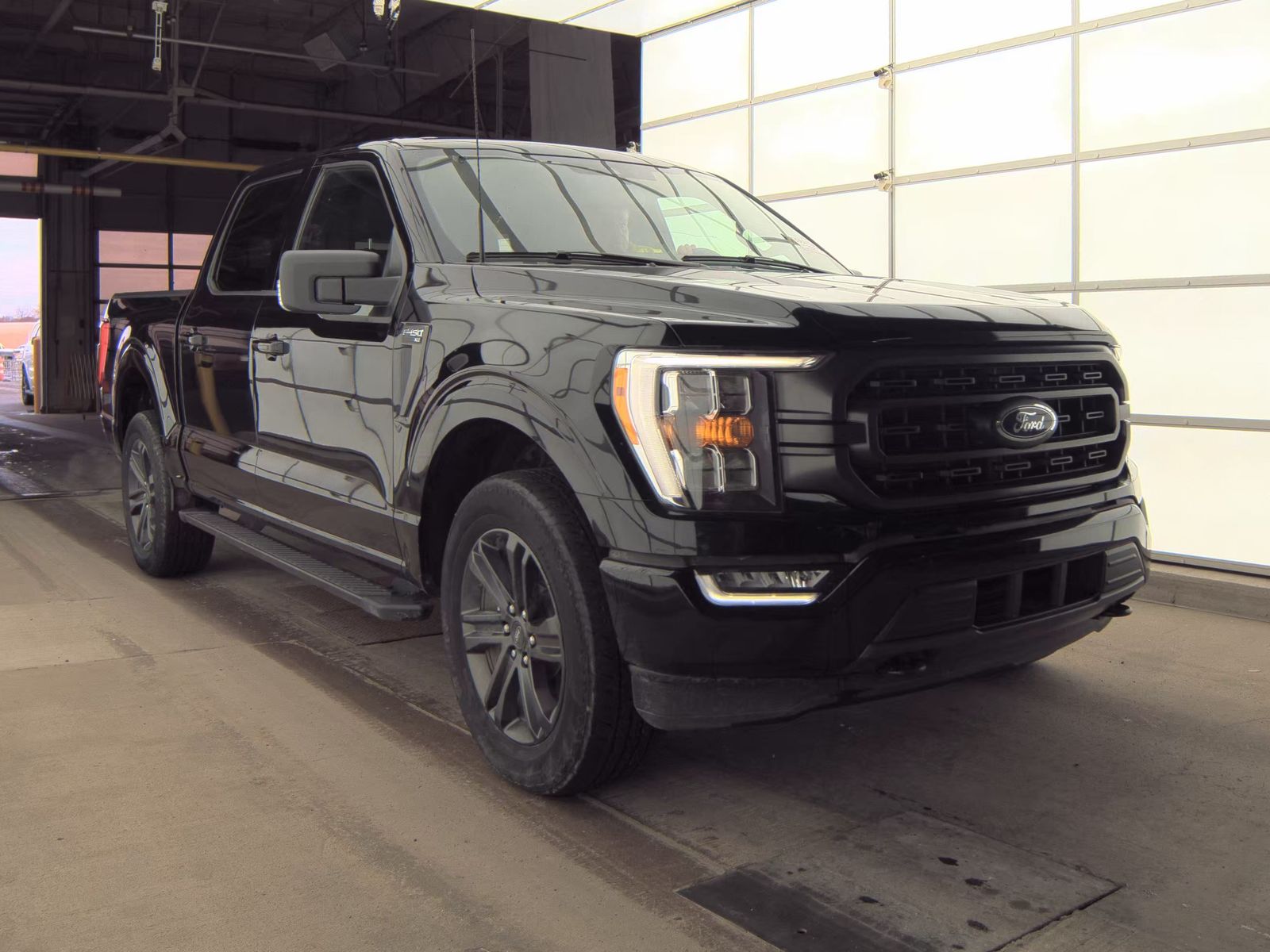 2023 Ford F-150 XLT AWD