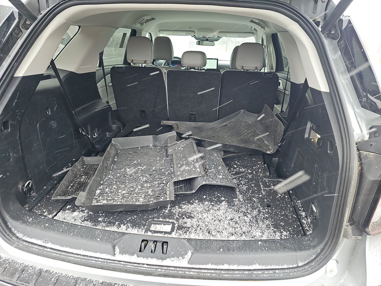 2025 Ford Explorer Active AWD