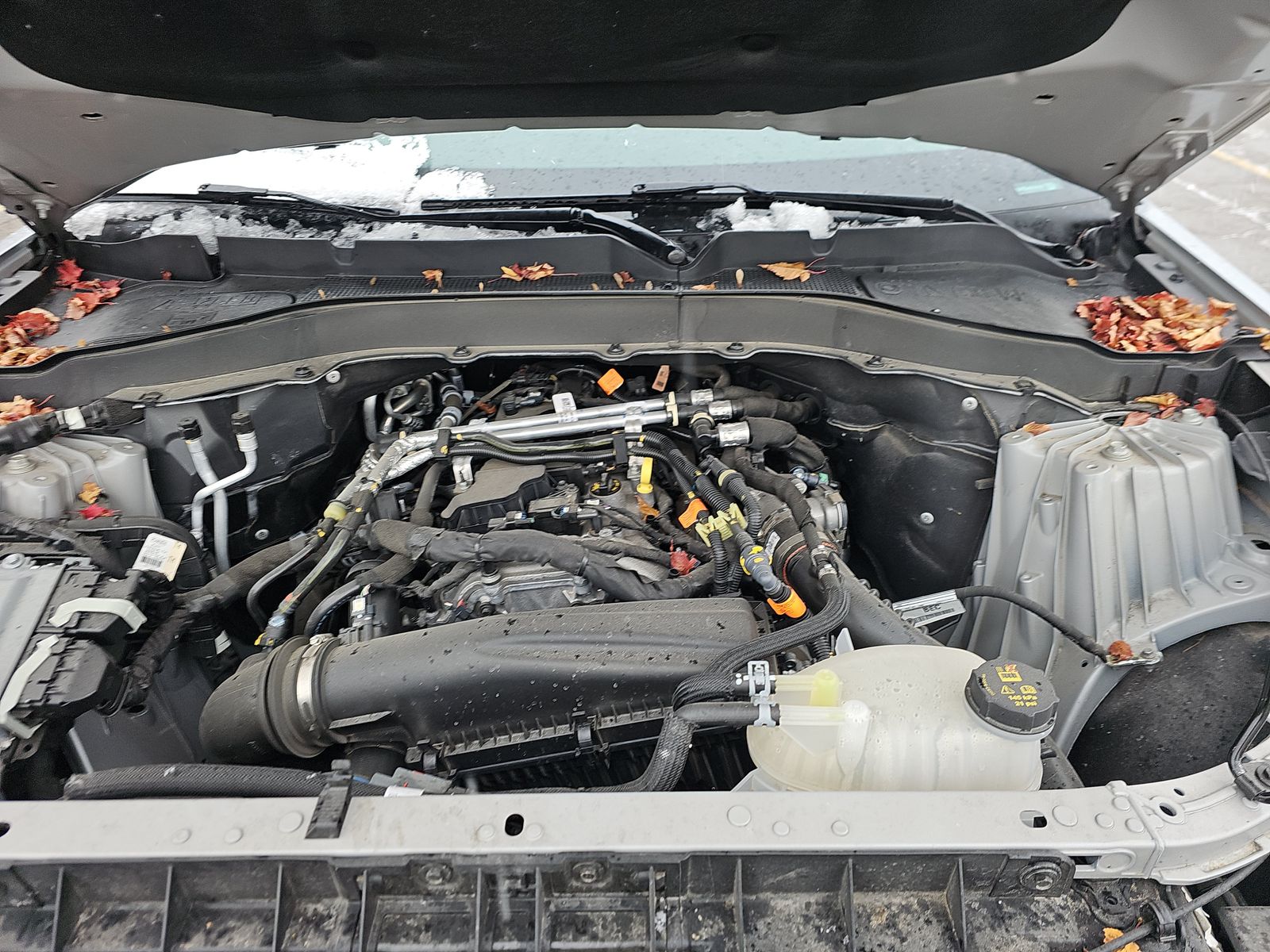 2025 Ford Explorer Active AWD