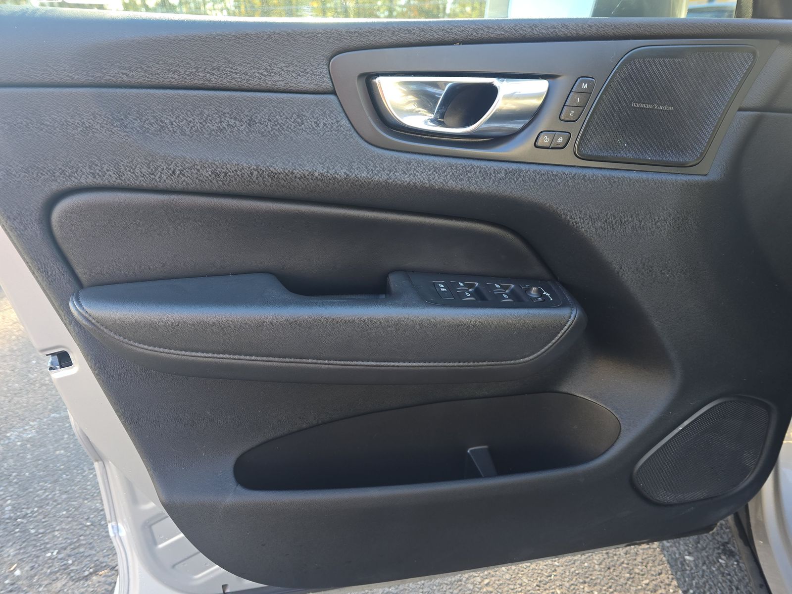 2023 Volvo XC60 B5 Plus FWD