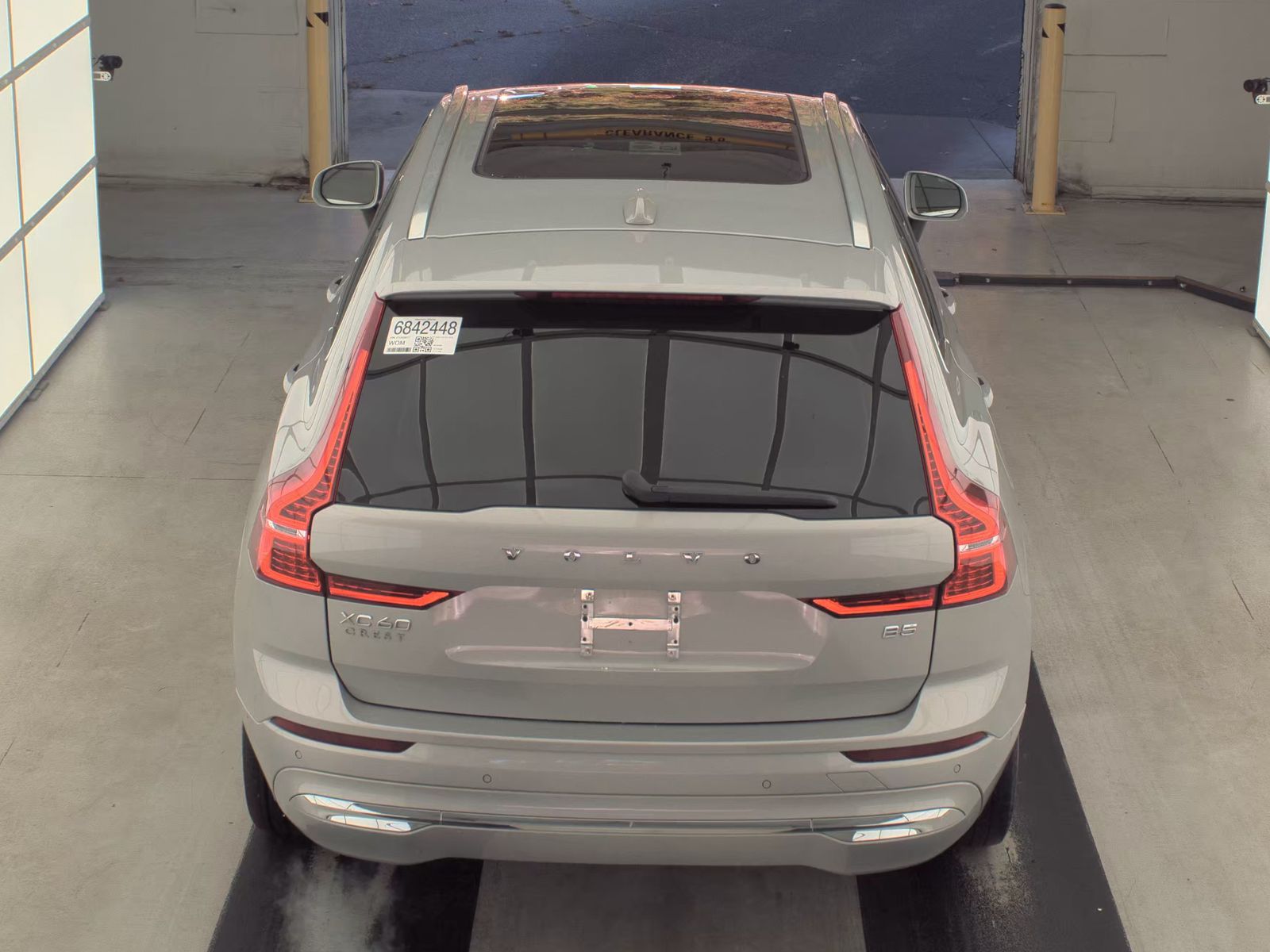 2023 Volvo XC60 B5 Plus FWD