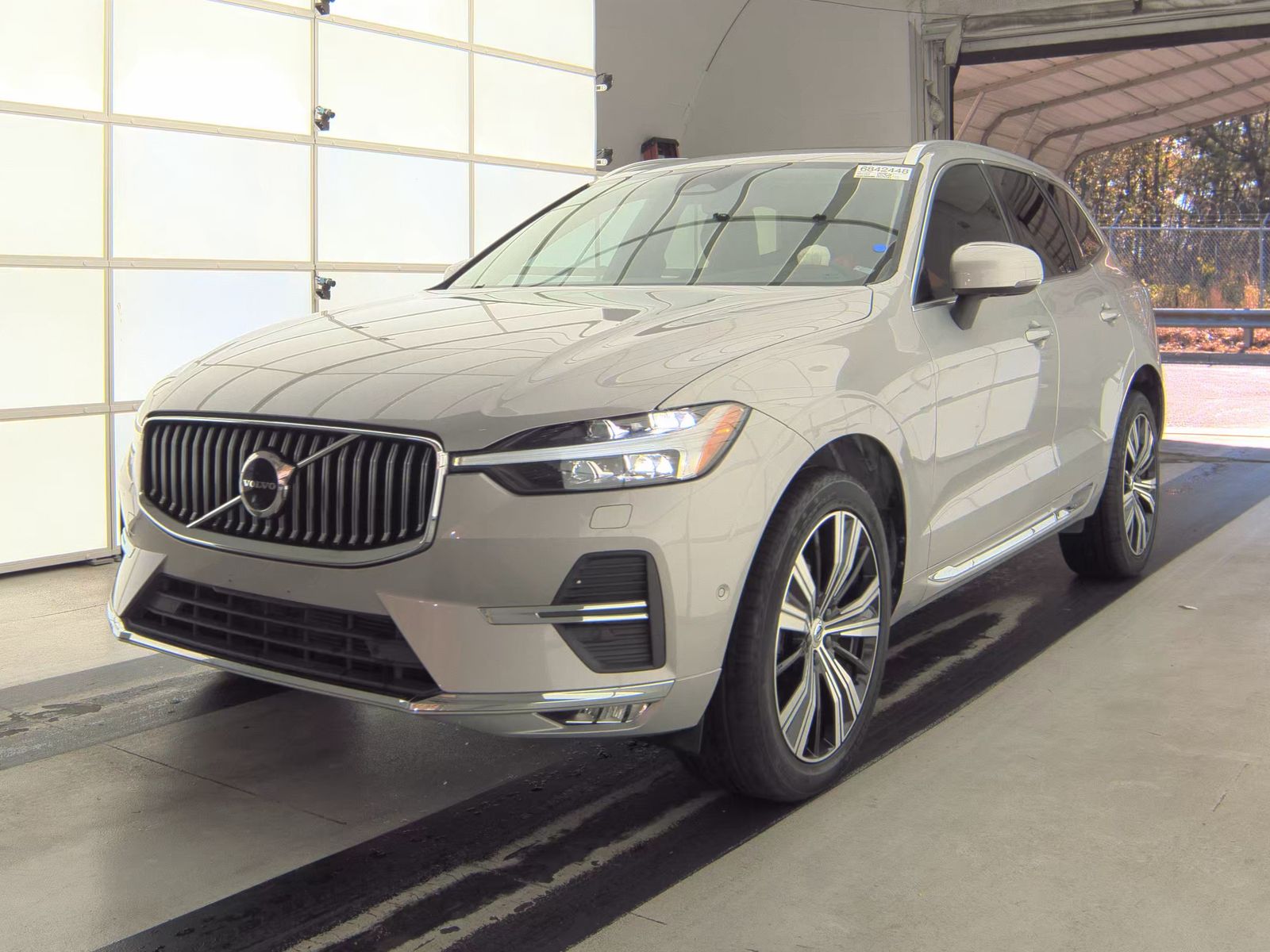 2023 Volvo XC60 B5 Plus FWD