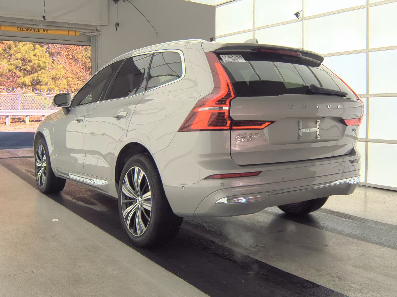 2023 Volvo XC60 B5 Plus FWD