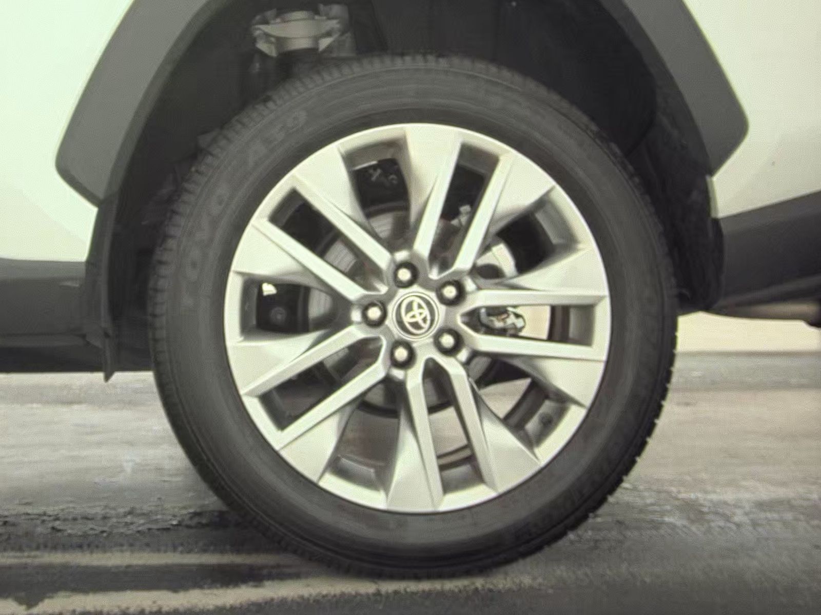 2024 Toyota RAV4 XLE Premium FWD