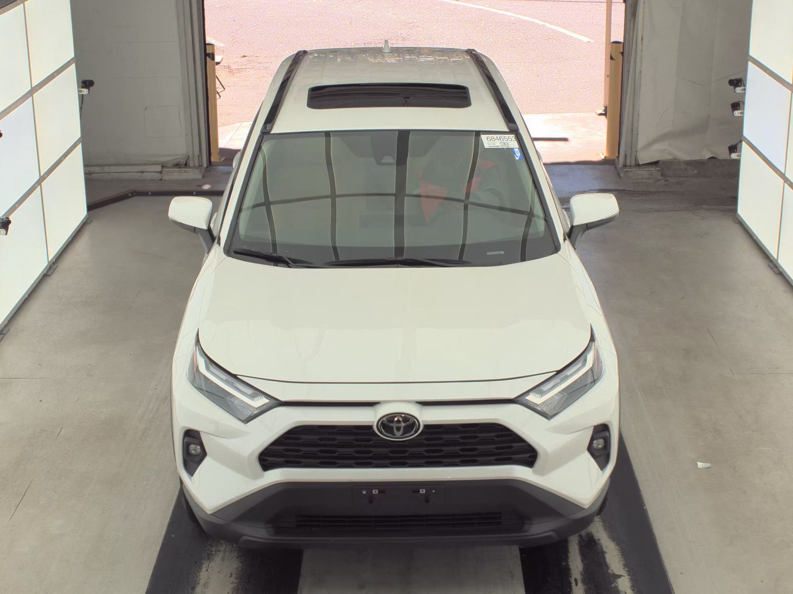2024 Toyota RAV4 XLE Premium FWD