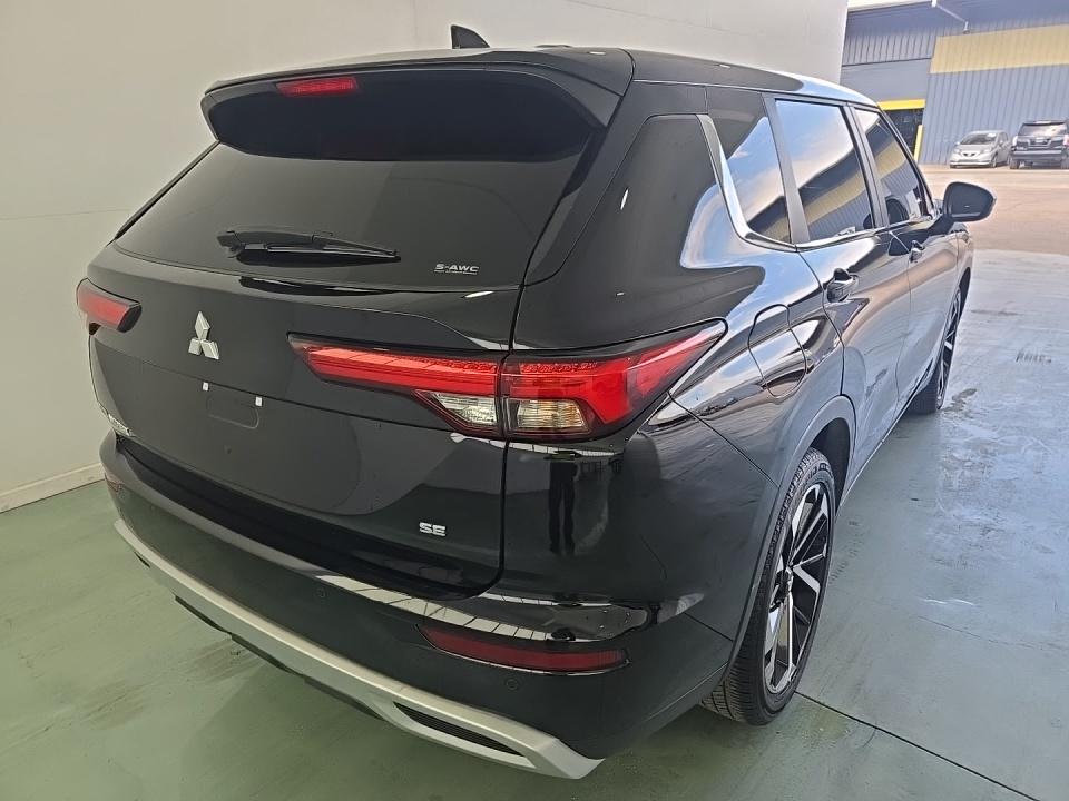 2024 Mitsubishi Outlander SE AWD
