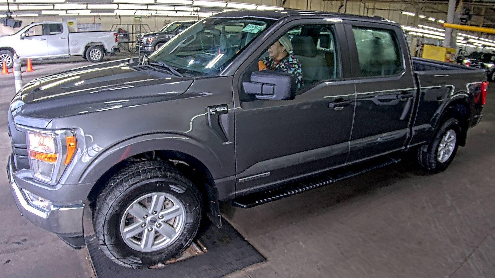 2022 Ford F-150 Hybrid XL AWD