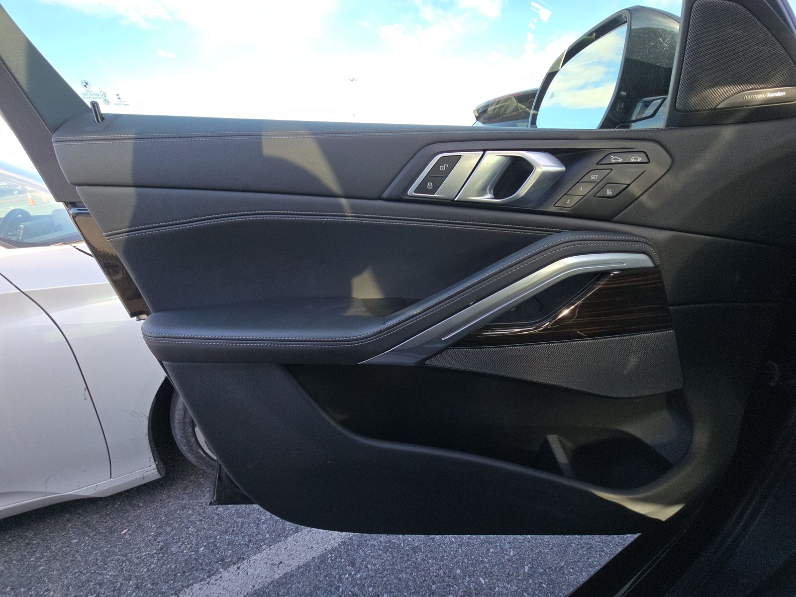 2024 BMW X6 xDrive40i AWD