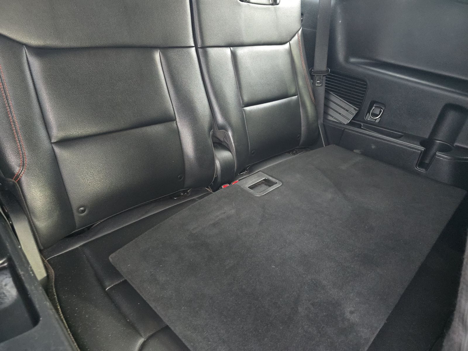 2023 Ford Explorer ST-Line AWD