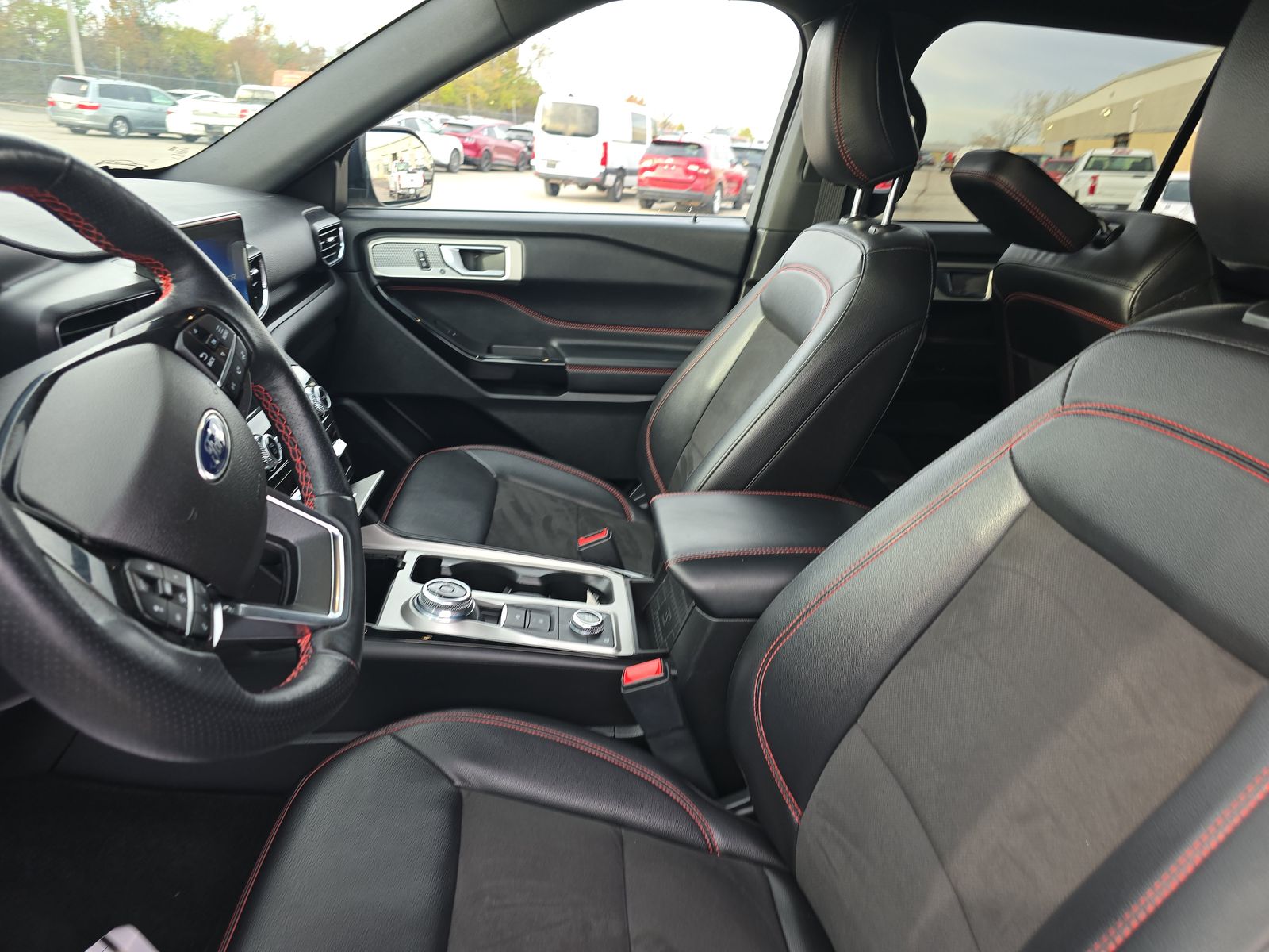 2023 Ford Explorer ST-Line AWD