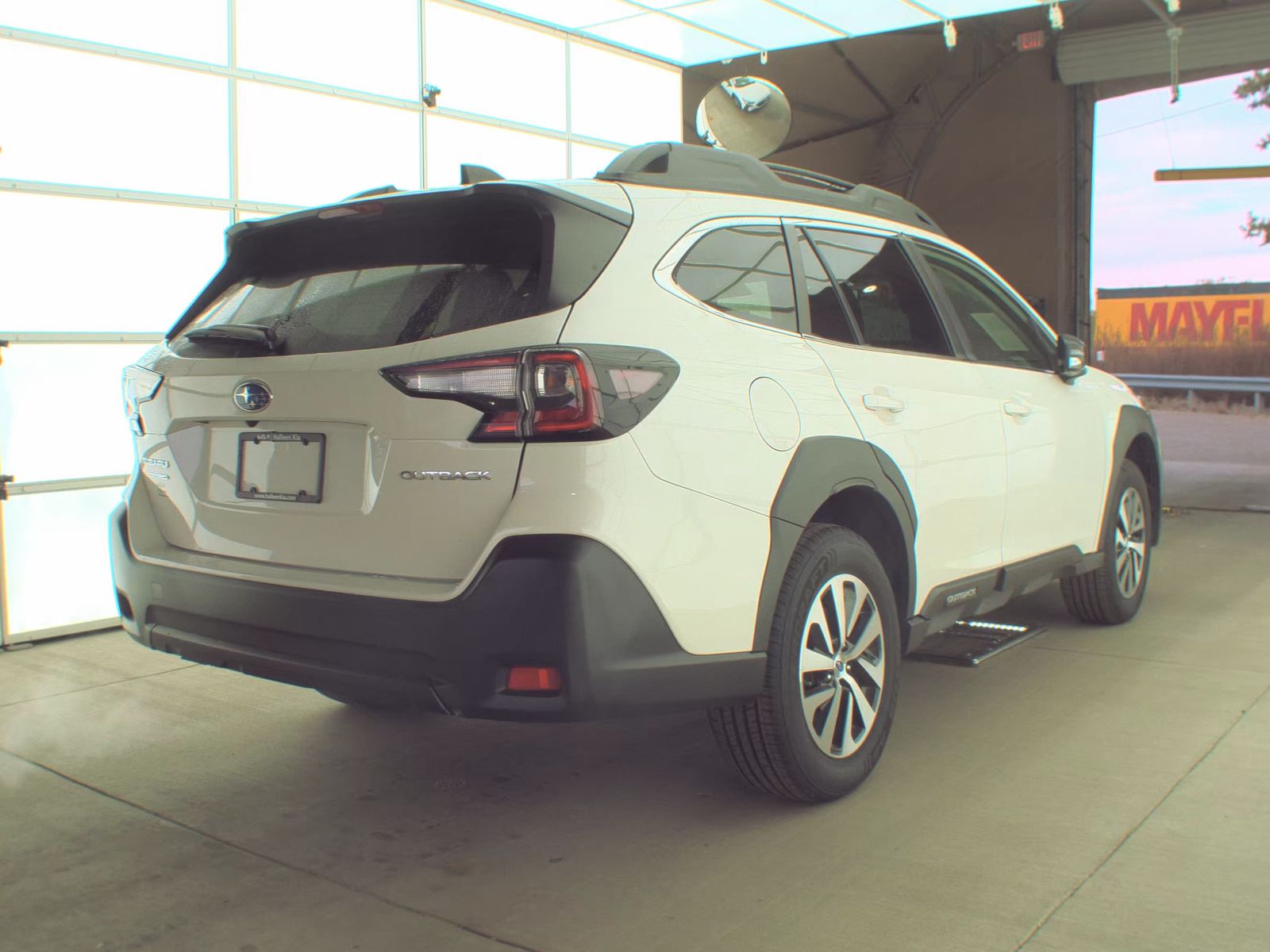 2023 Subaru Outback Premium AWD