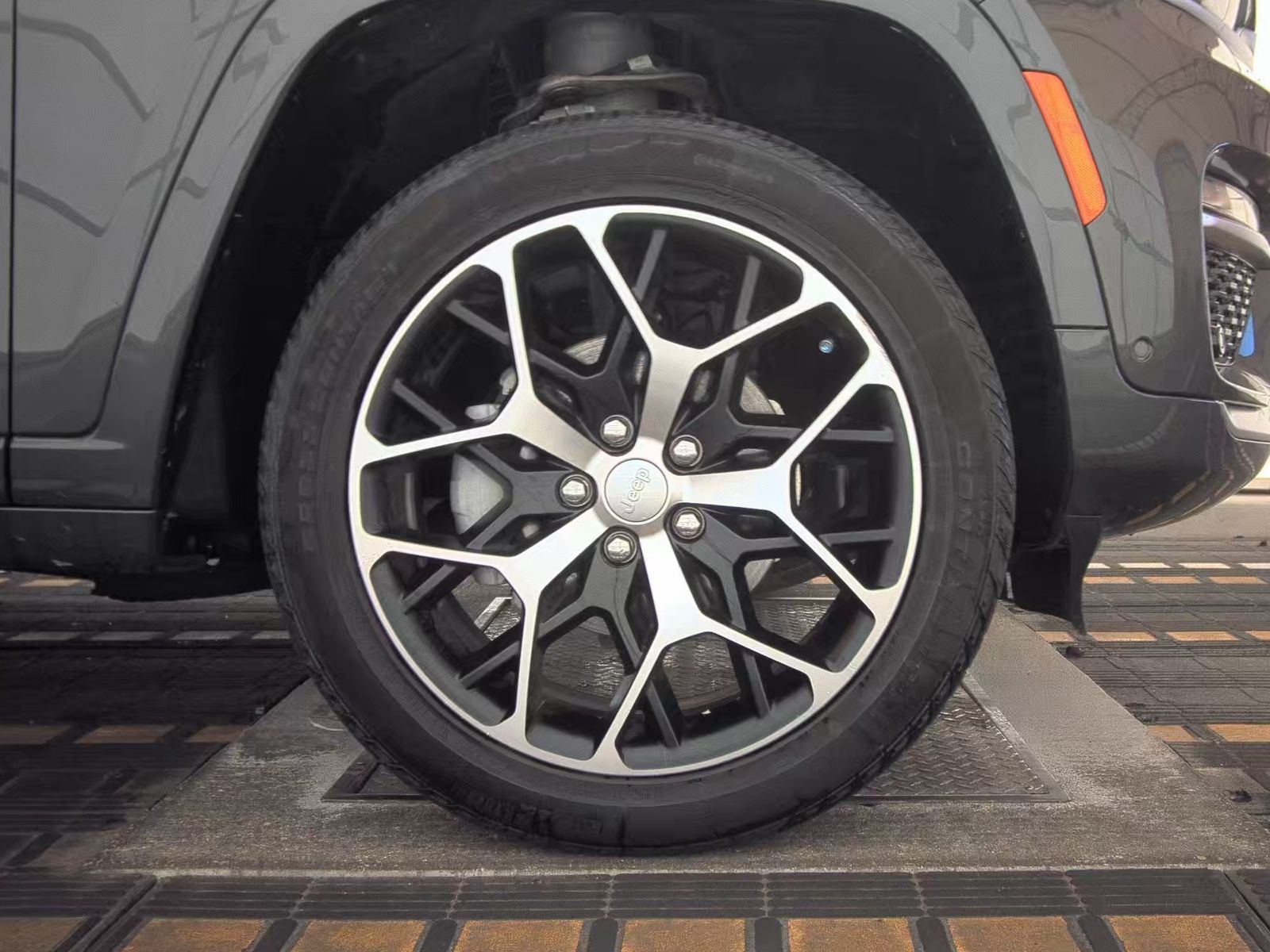 2022 Jeep Grand Cherokee Summit Reserve AWD