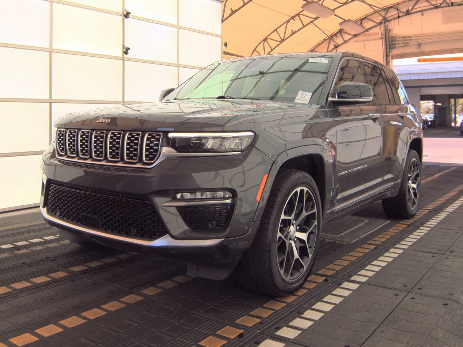 2022 Jeep Grand Cherokee Summit Reserve AWD