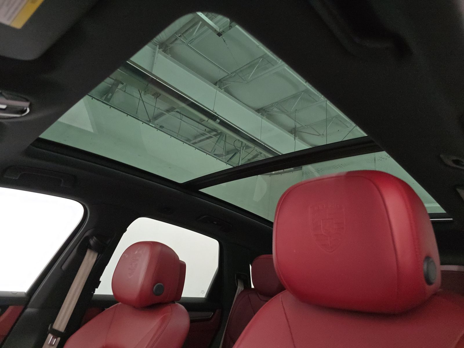 2023 Porsche Cayenne Platinum Edition AWD