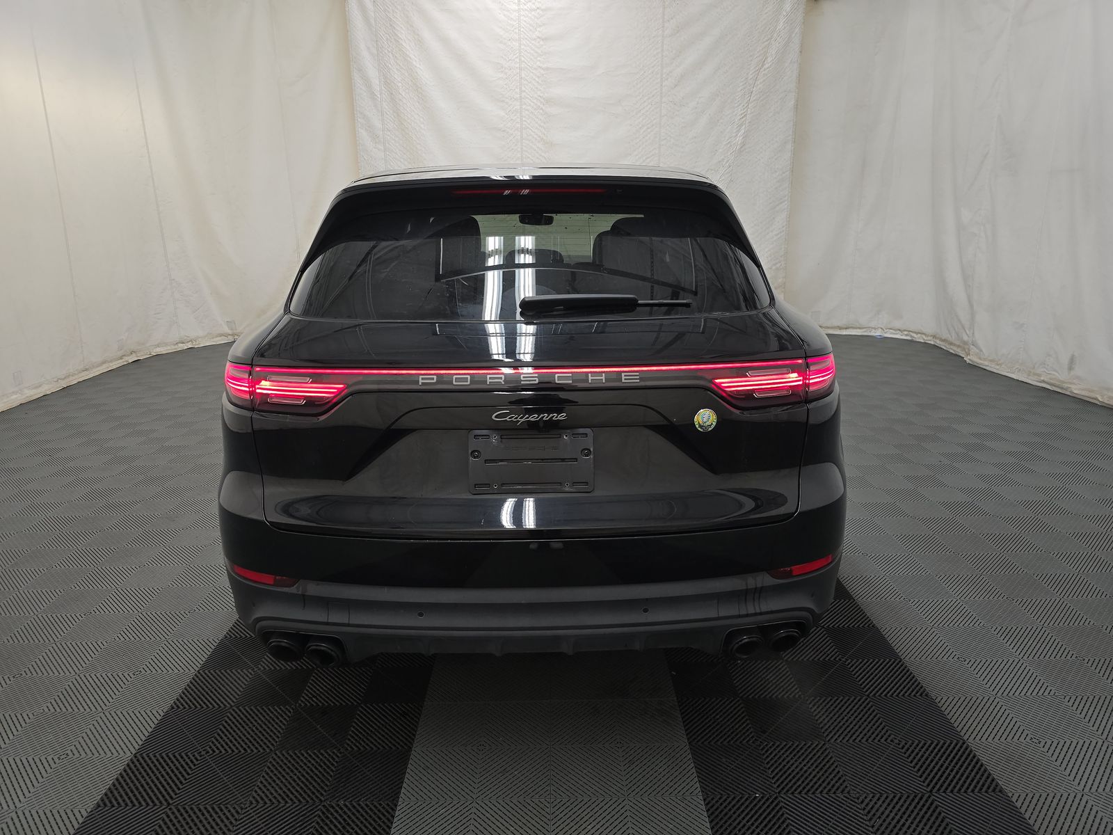 2023 Porsche Cayenne Platinum Edition AWD