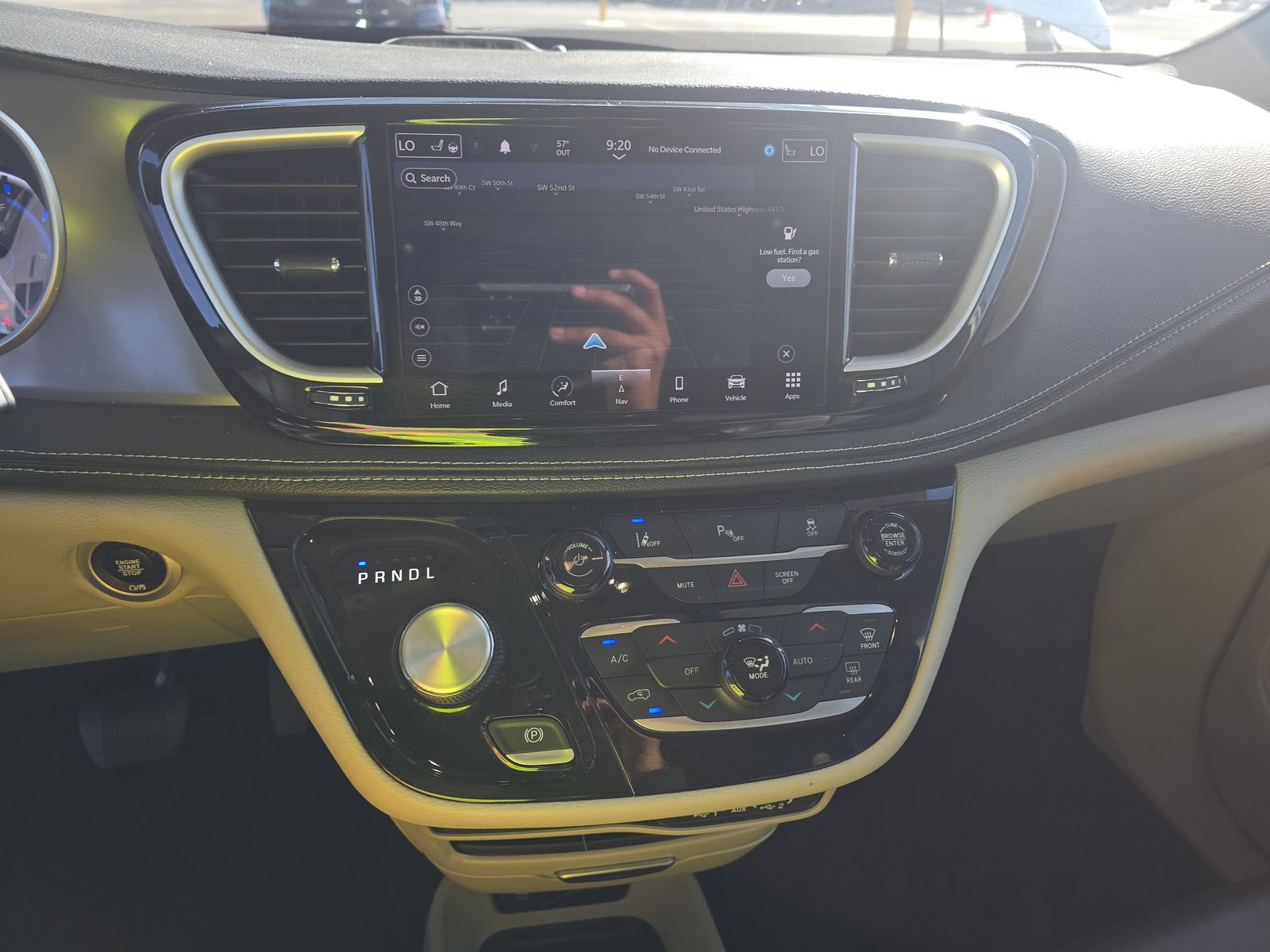 2024 Chrysler Pacifica Hybrid Select FWD