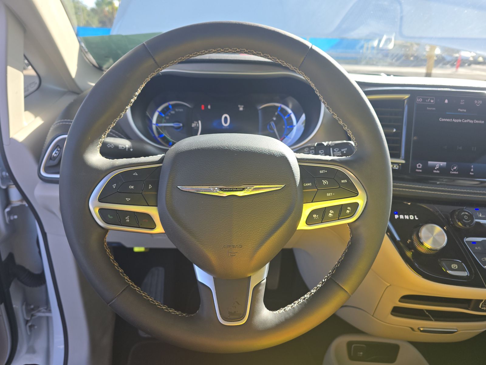 2024 Chrysler Pacifica Hybrid Select FWD