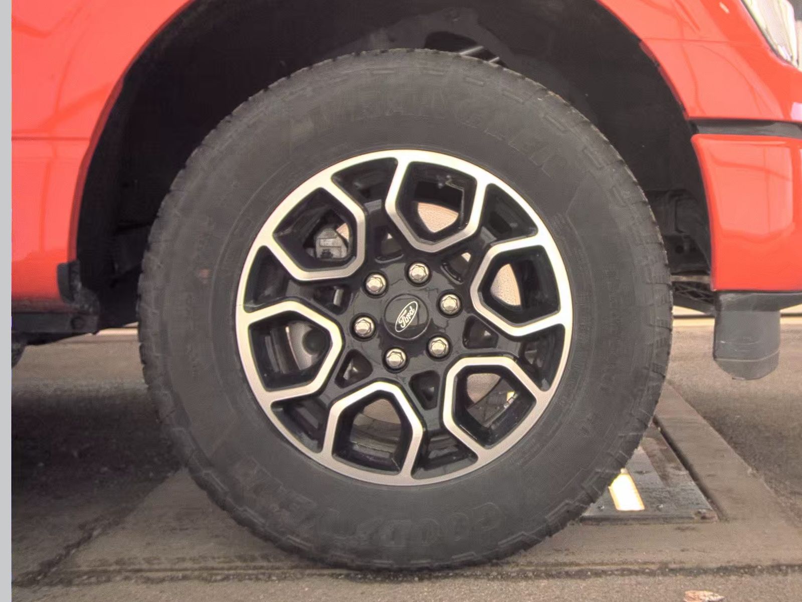 2023 Ford F-150 XLT AWD