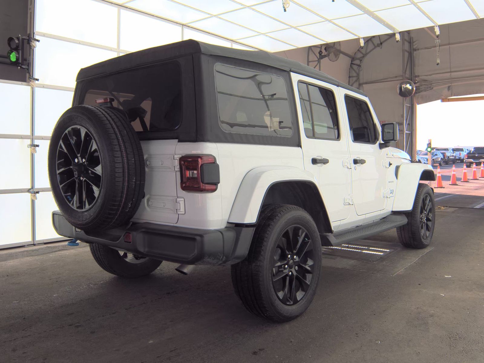 2023 Jeep Wrangler 4xe Sahara AWD