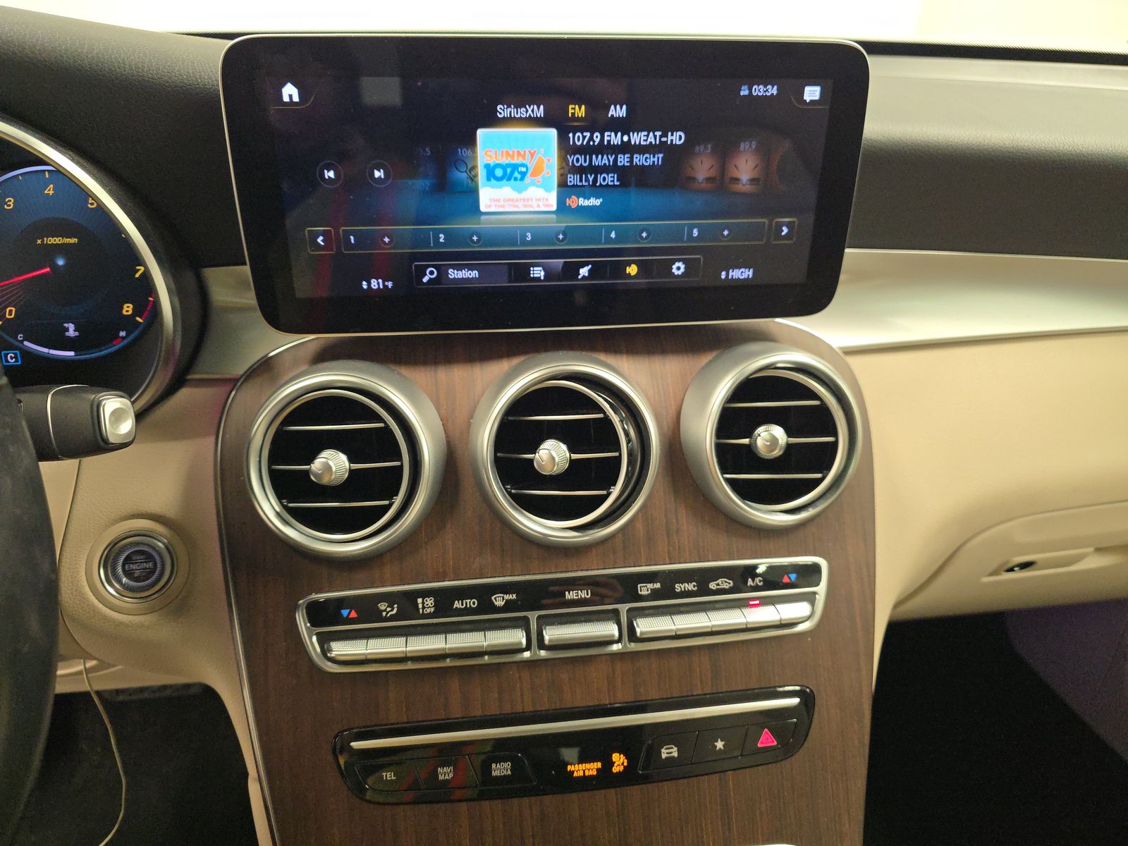 2022 Mercedes-Benz GLC GLC 300 AWD