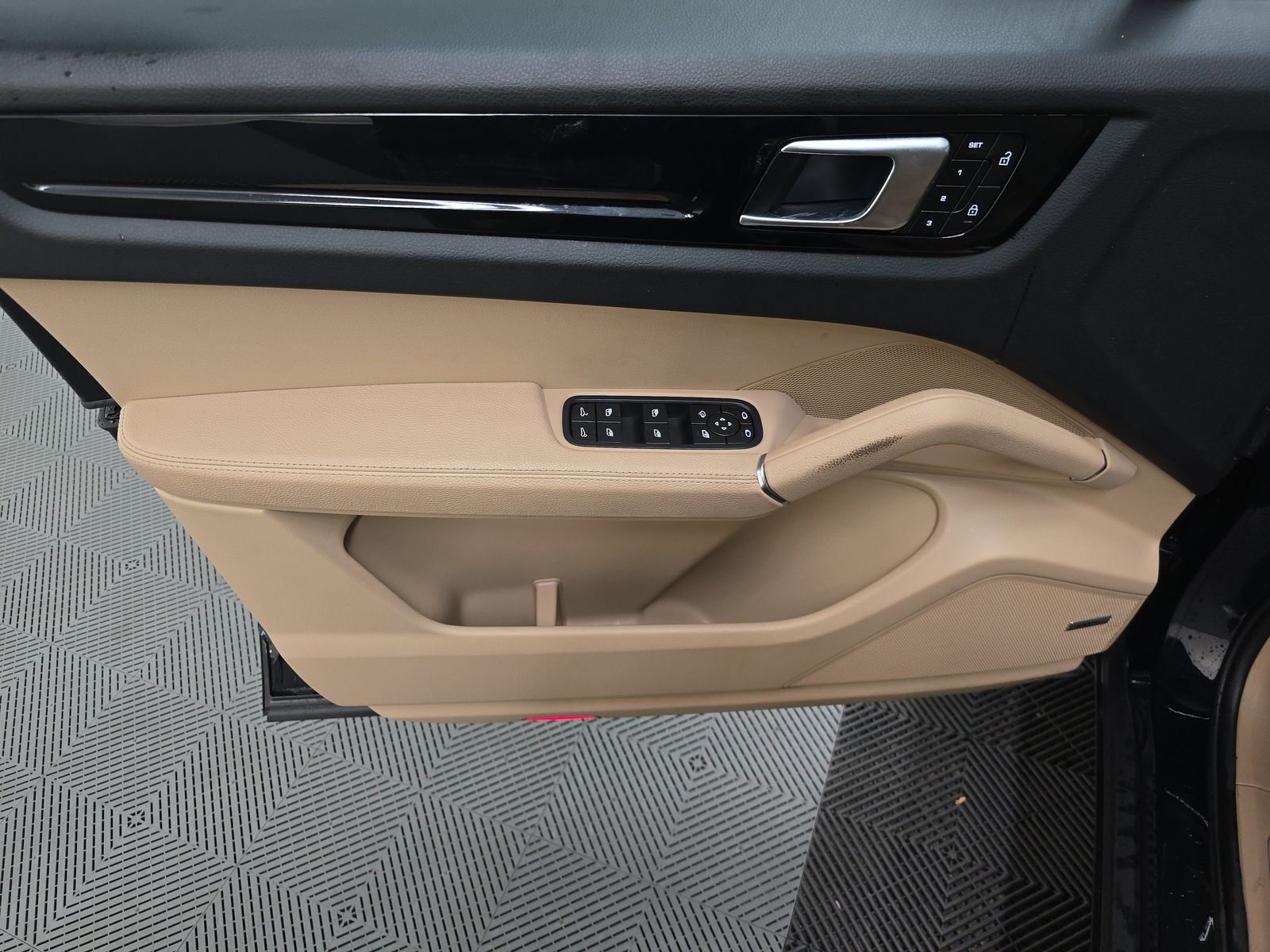 2022 Porsche Cayenne Base AWD