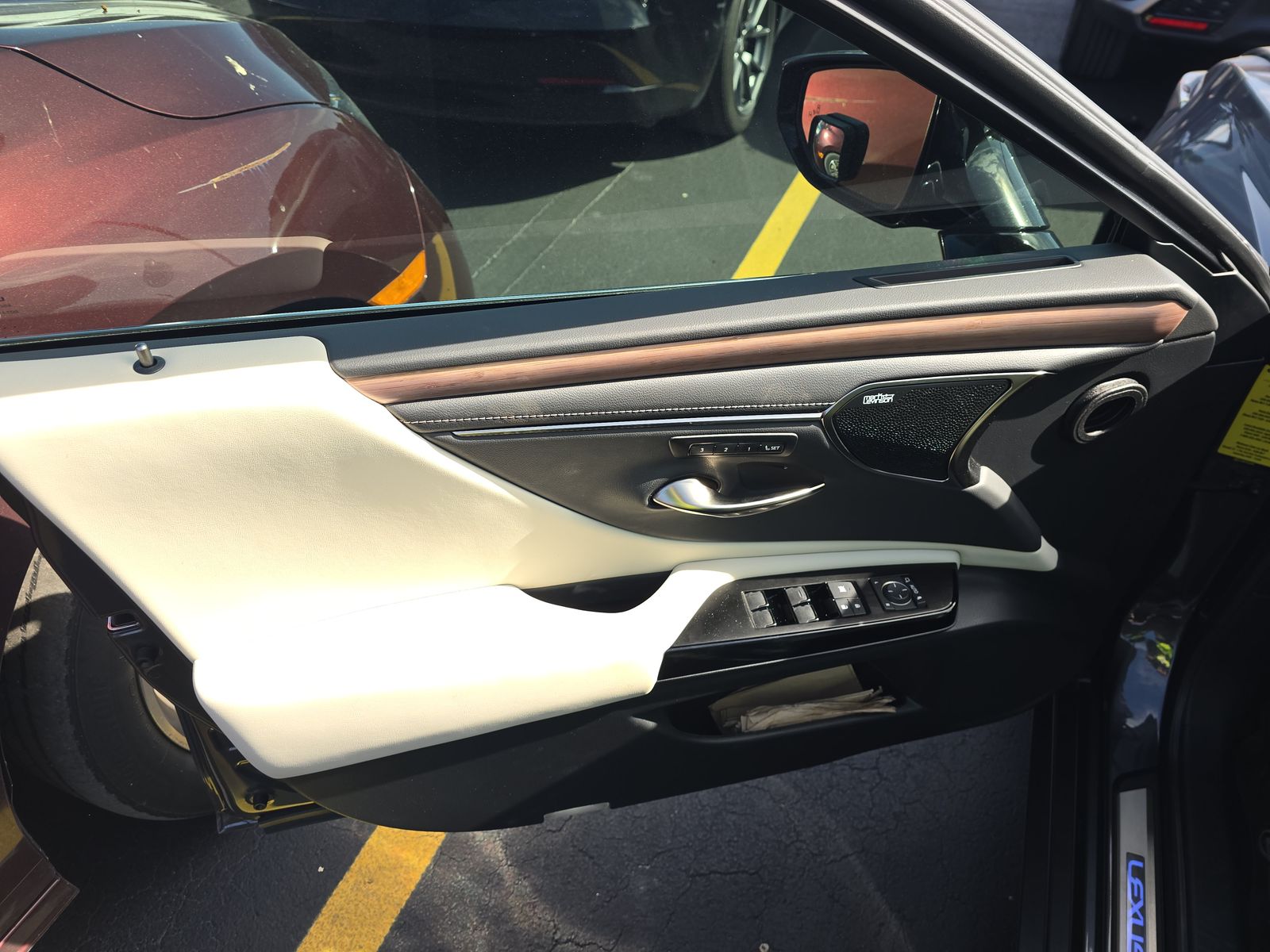 2024 Lexus ES ES 300h Ultra Luxury FWD