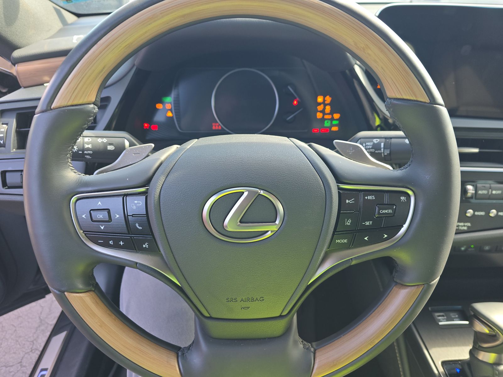 2024 Lexus ES ES 300h Ultra Luxury FWD