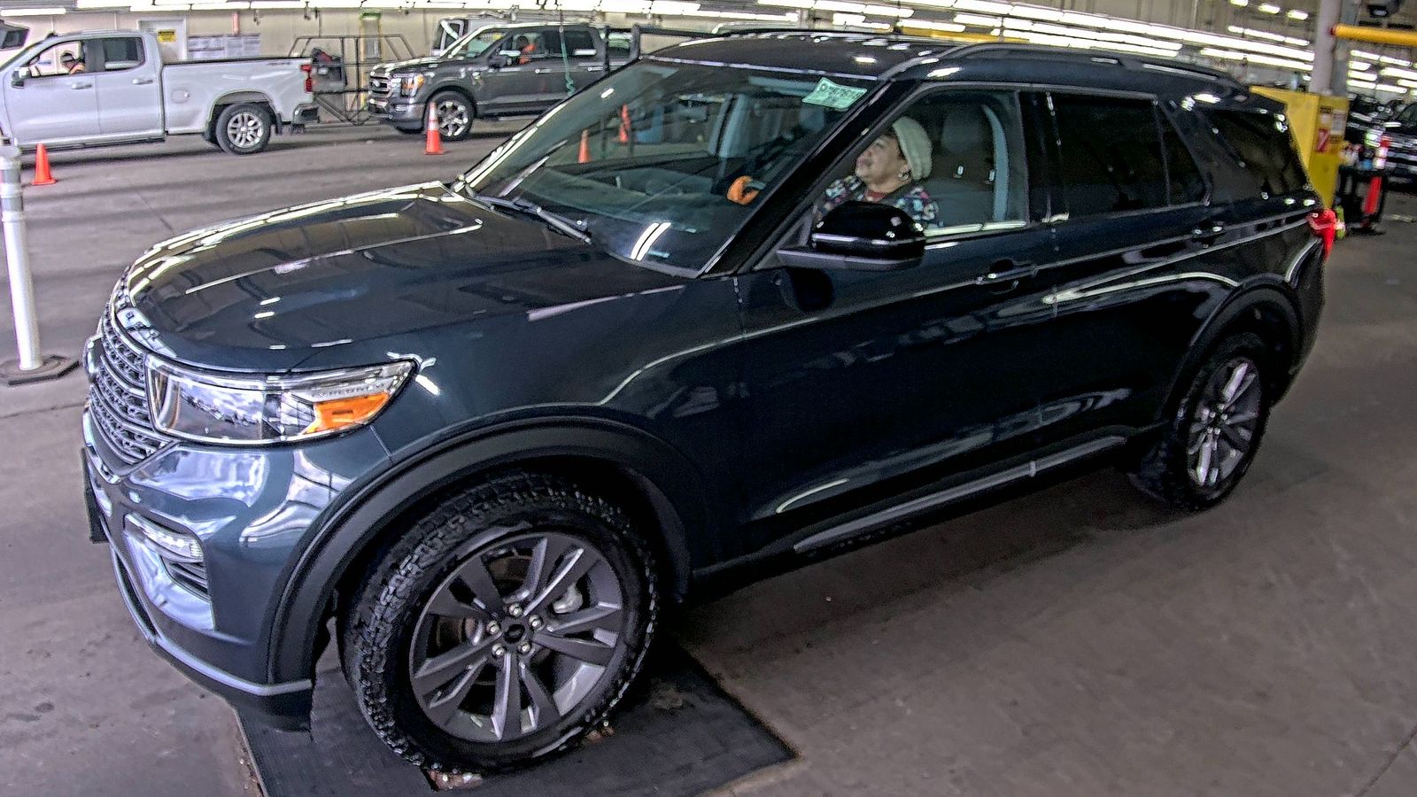 2022 Ford Explorer XLT AWD