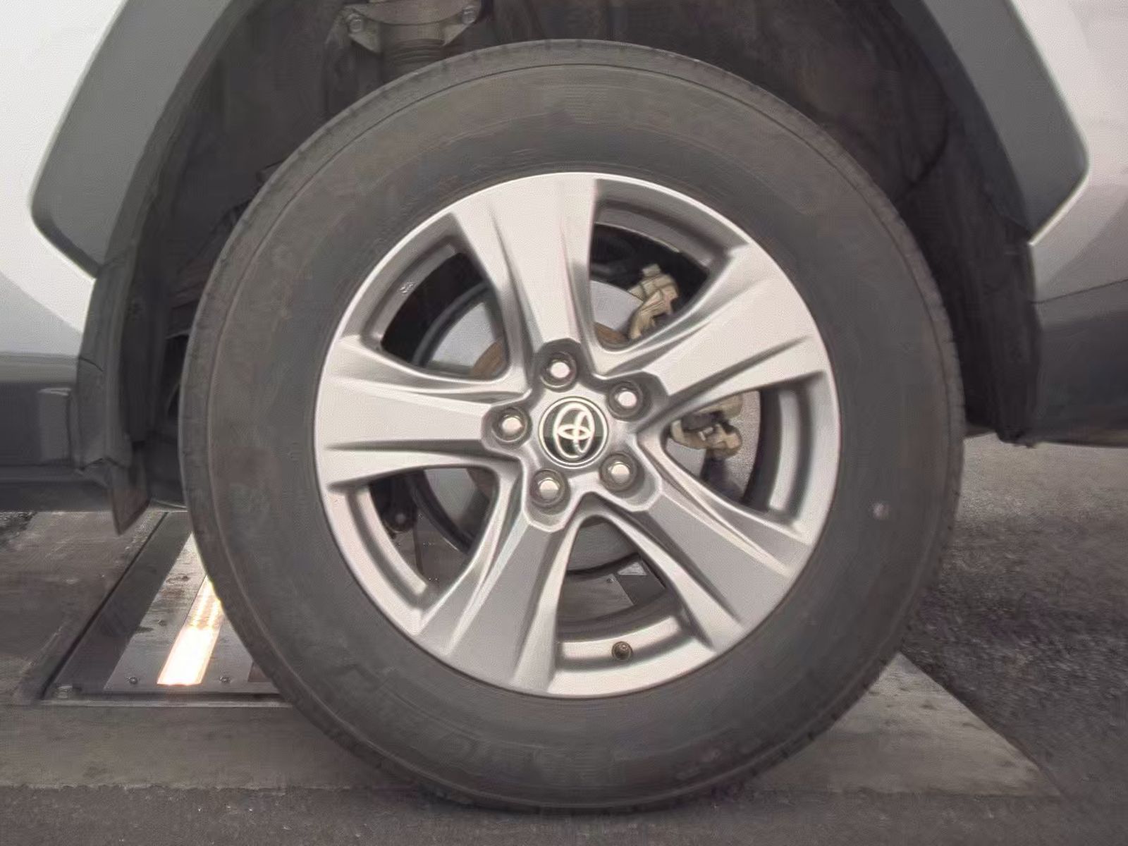 2024 Toyota RAV4 XLE AWD