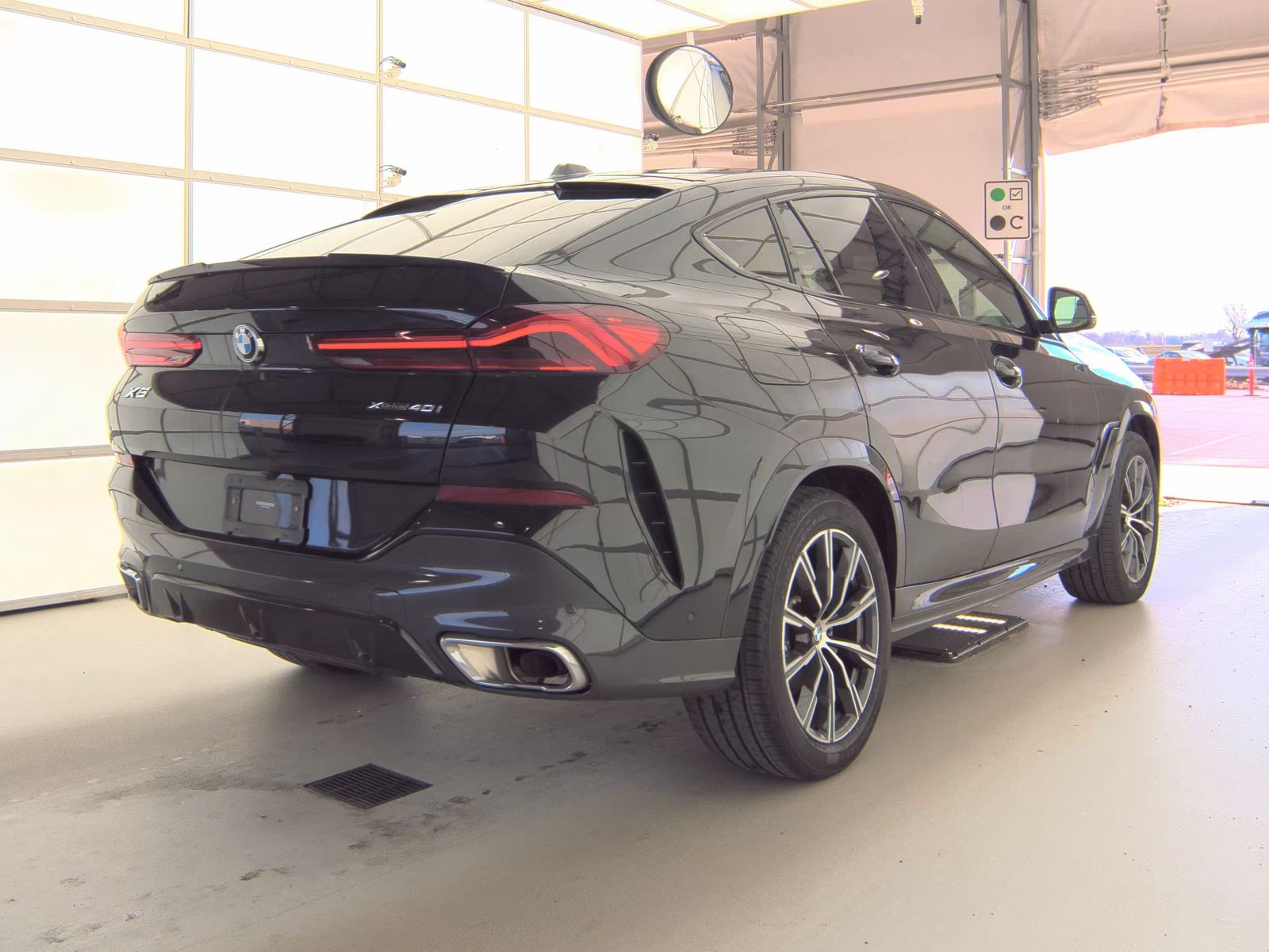 2024 BMW X6 xDrive40i AWD