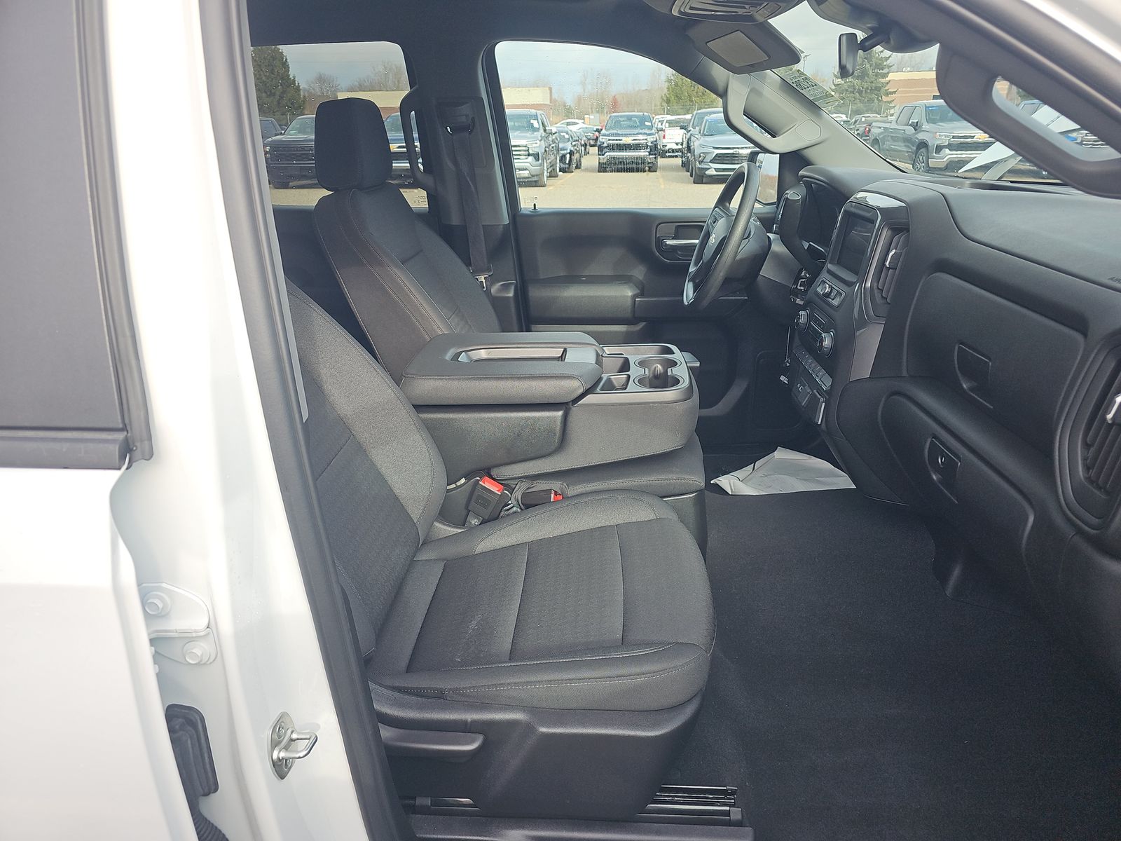 2025 Chevrolet Silverado 1500 Custom RWD