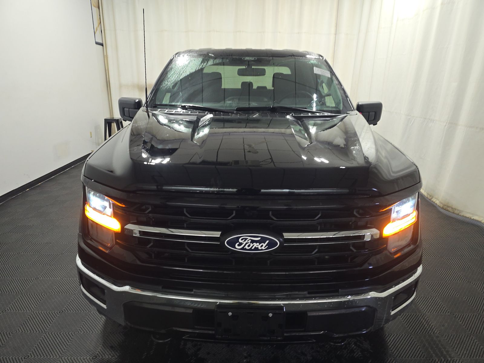 2024 Ford F-150 XLT AWD