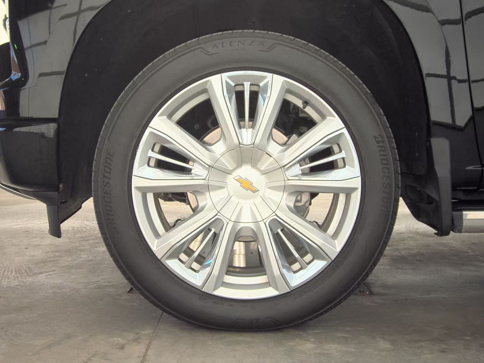 2025 Chevrolet Silverado 1500 High Country AWD