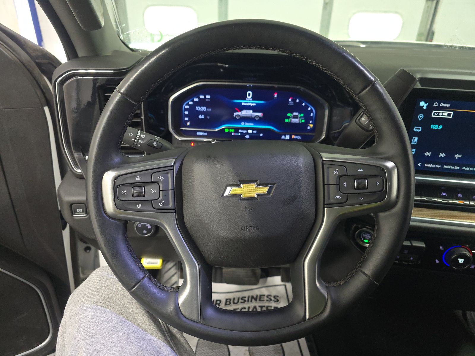 2025 Chevrolet Silverado 1500 LT AWD