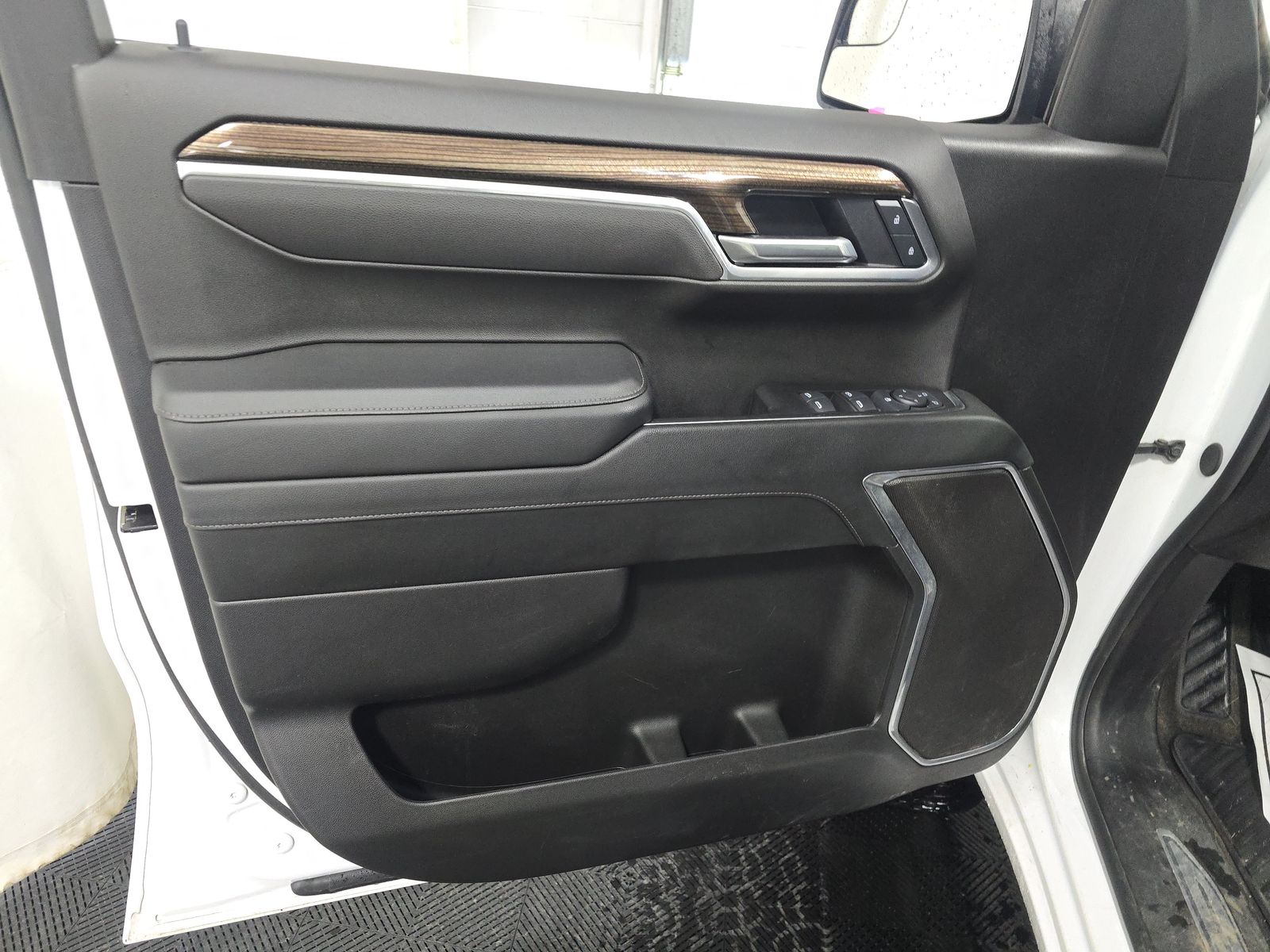 2025 Chevrolet Silverado 1500 LT AWD