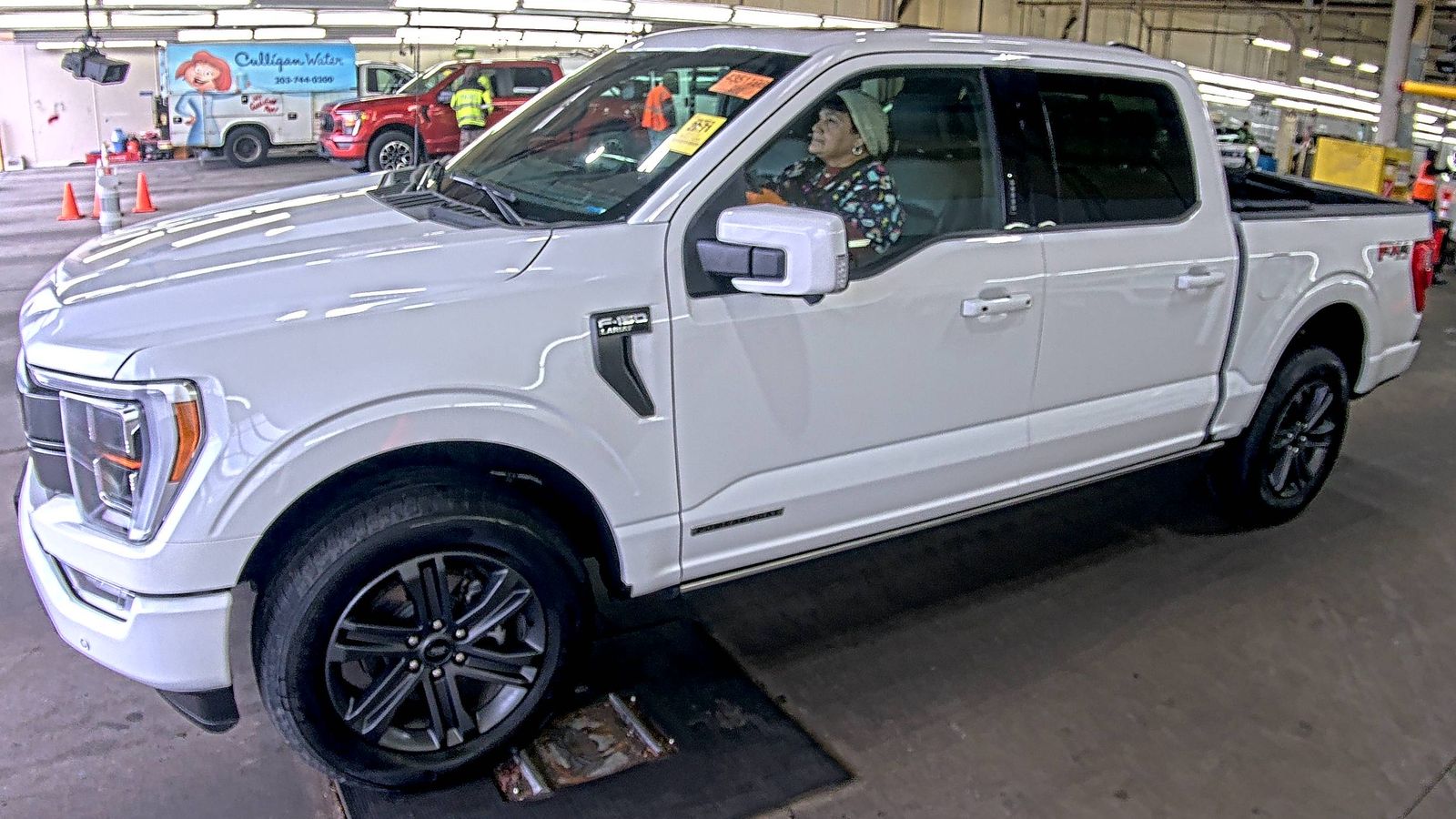 2023 Ford F-150 Hybrid Lariat AWD