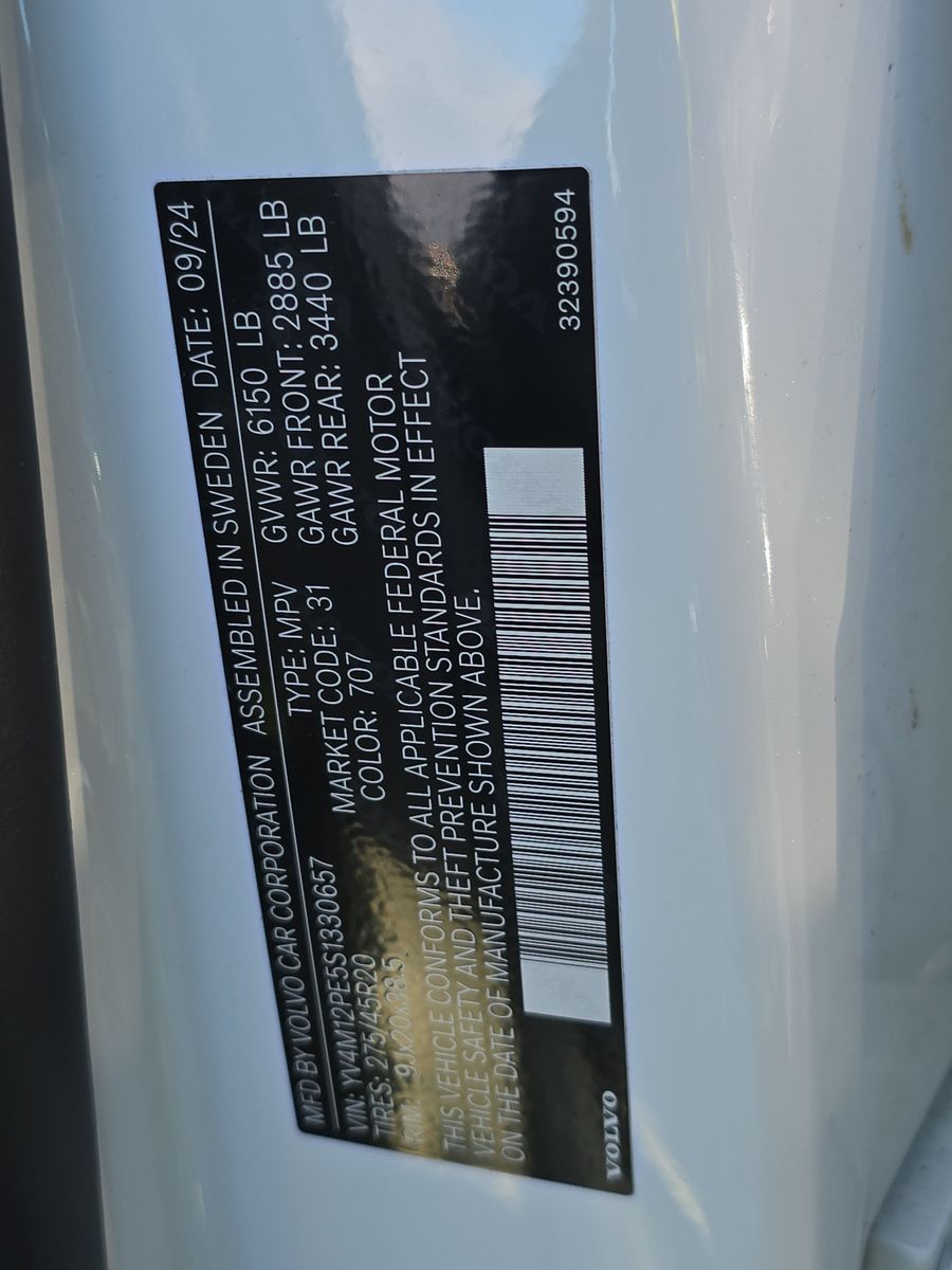 2025 Volvo XC90 B5 Plus AWD