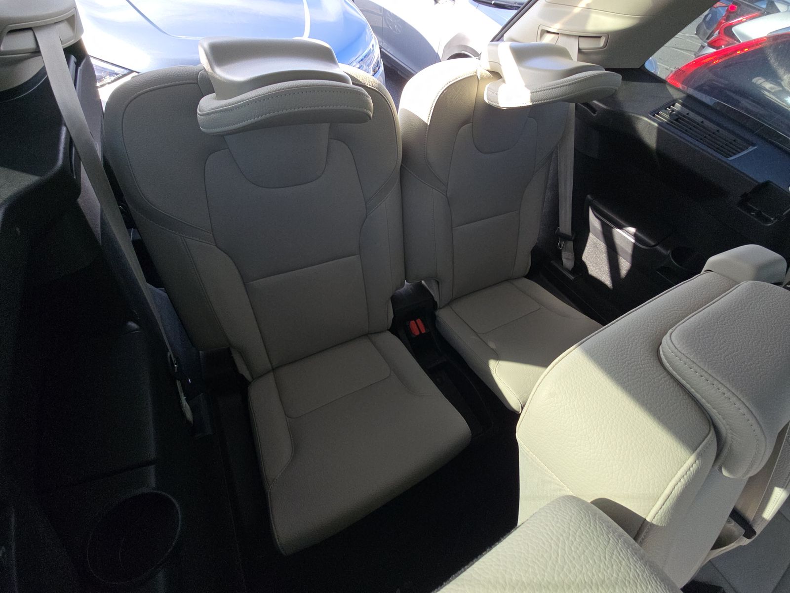 2025 Volvo XC90 B5 Plus AWD