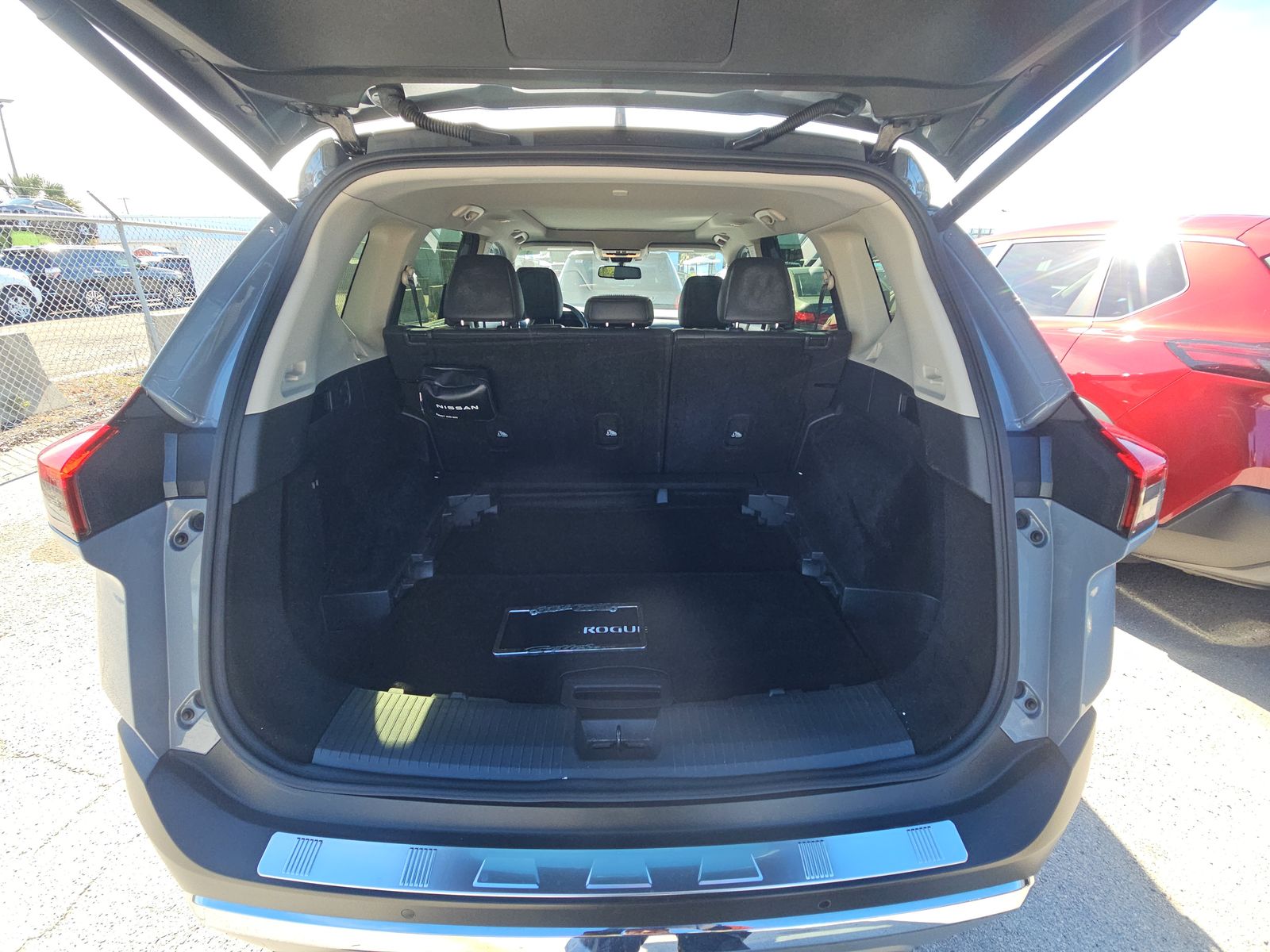 2023 Nissan Rogue Platinum FWD