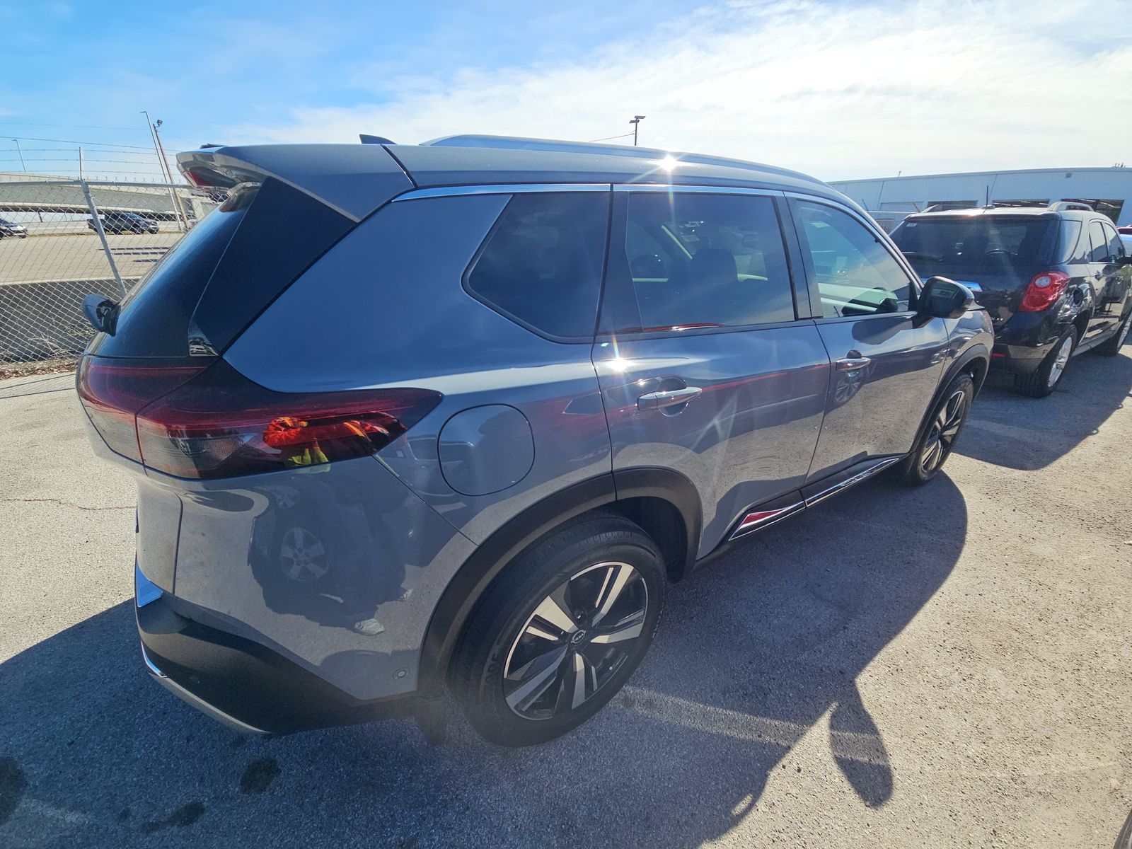 2023 Nissan Rogue Platinum FWD