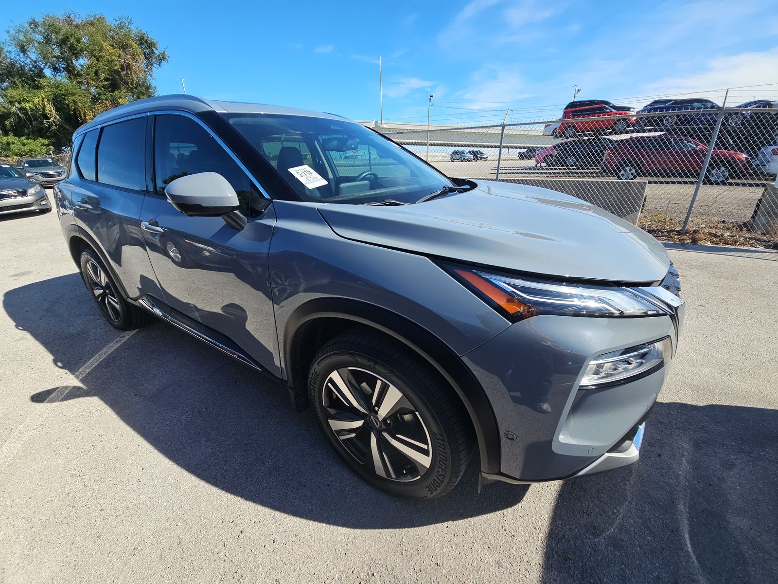 2023 Nissan Rogue Platinum FWD