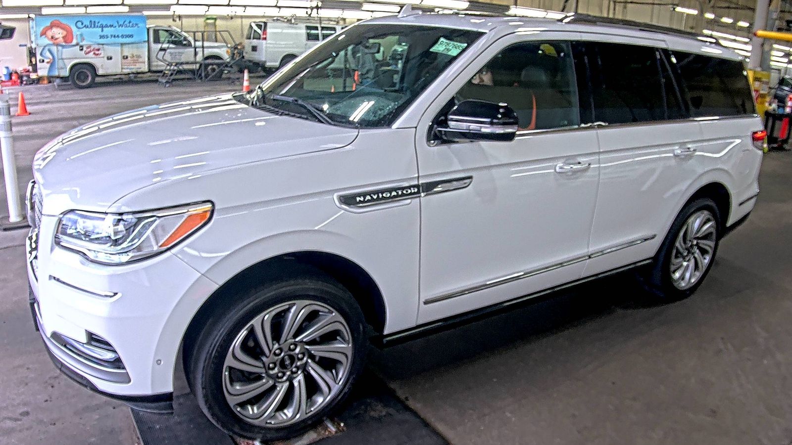 2022 Lincoln Navigator Standard AWD