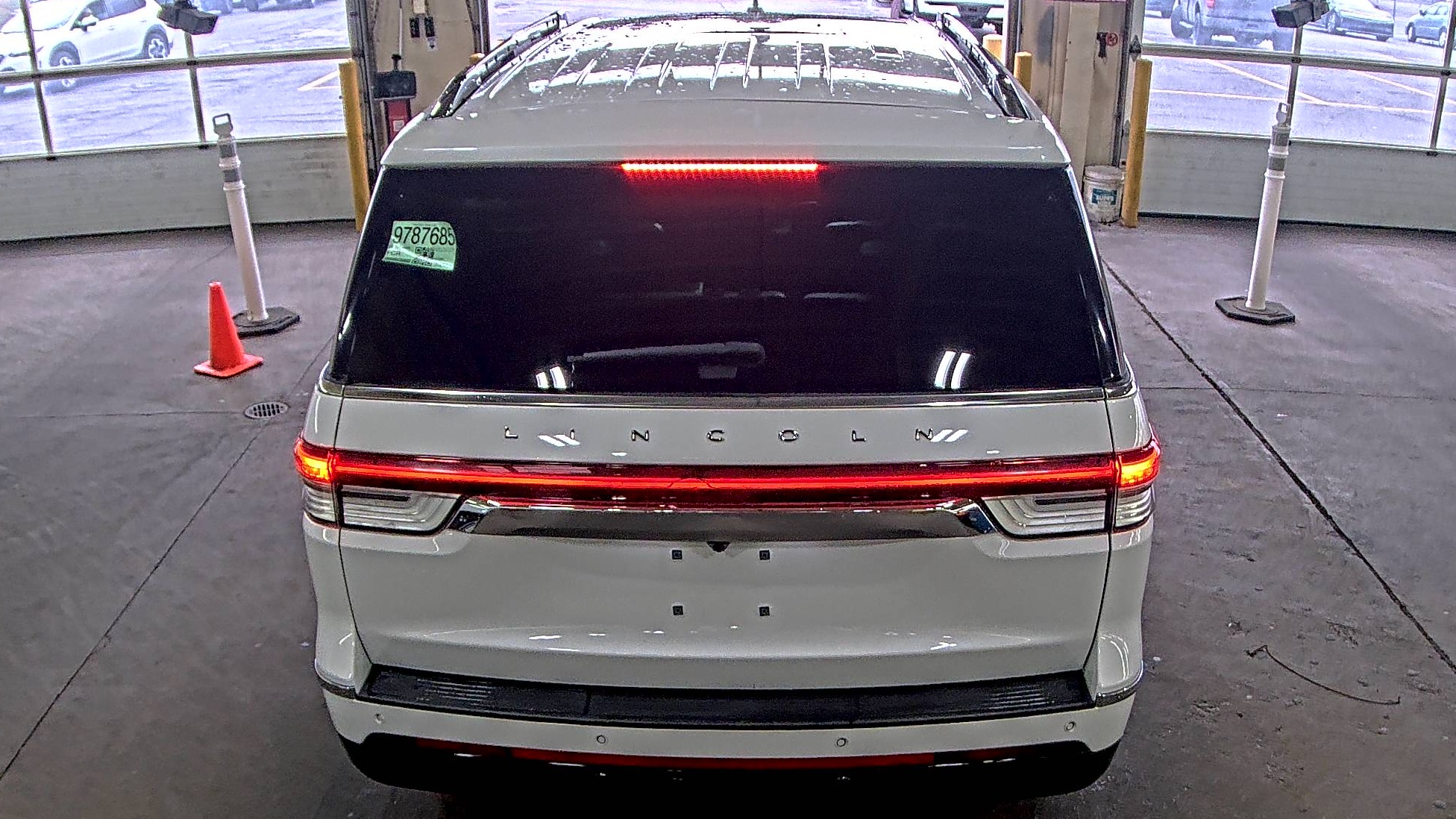 2022 Lincoln Navigator Standard AWD