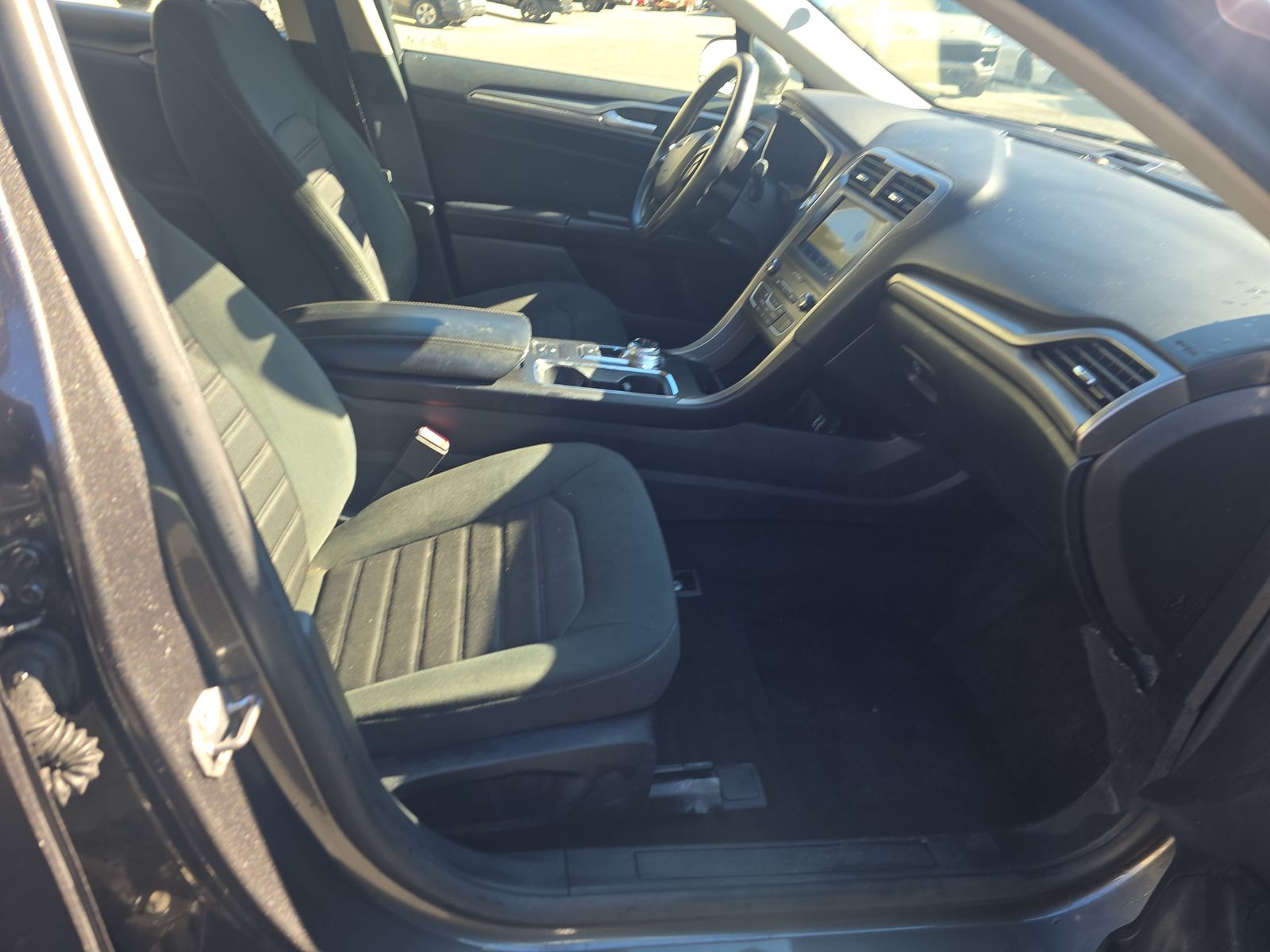 2020 Ford Fusion SE FWD